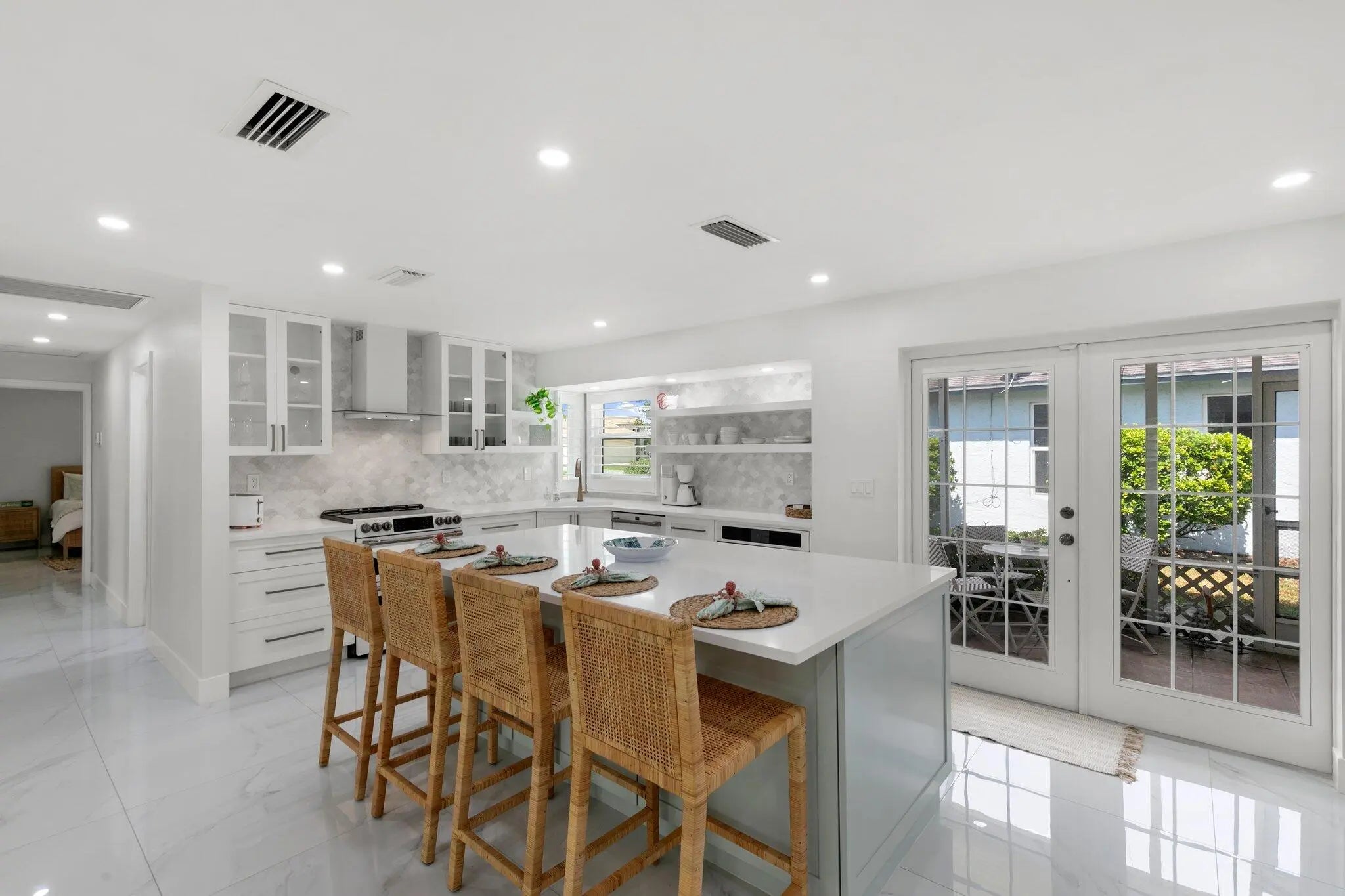 Photo of Listing #2251317