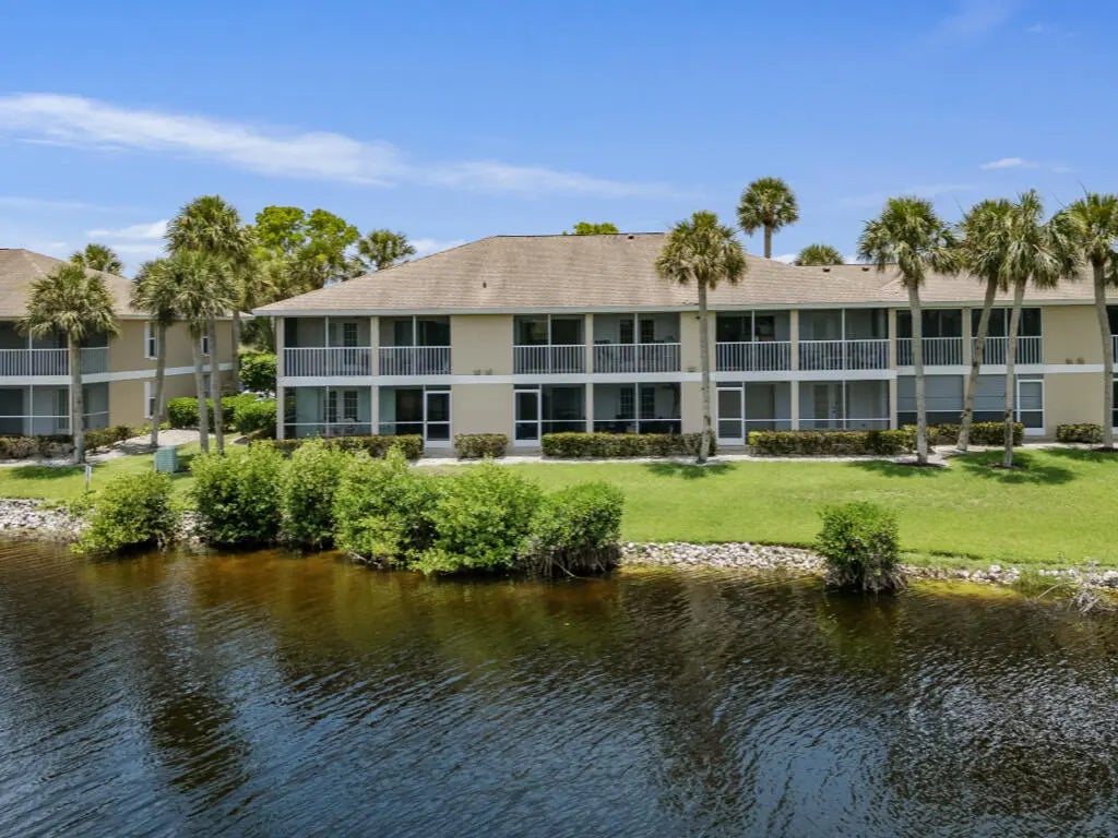 Photo of Listing #2251396