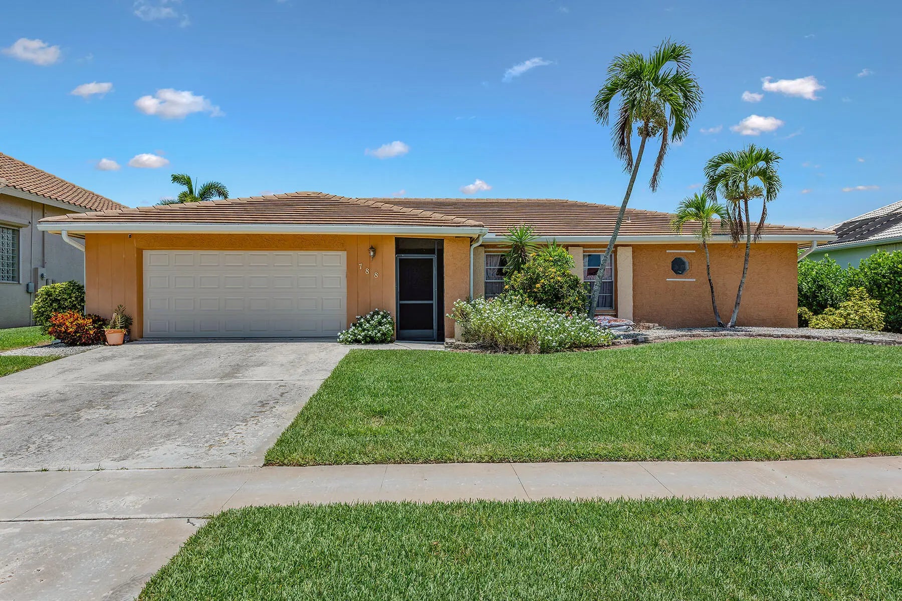 Photo of Listing #2251716