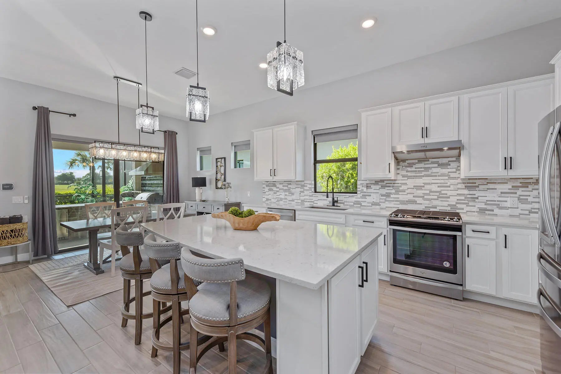 Photo of Listing #2251653