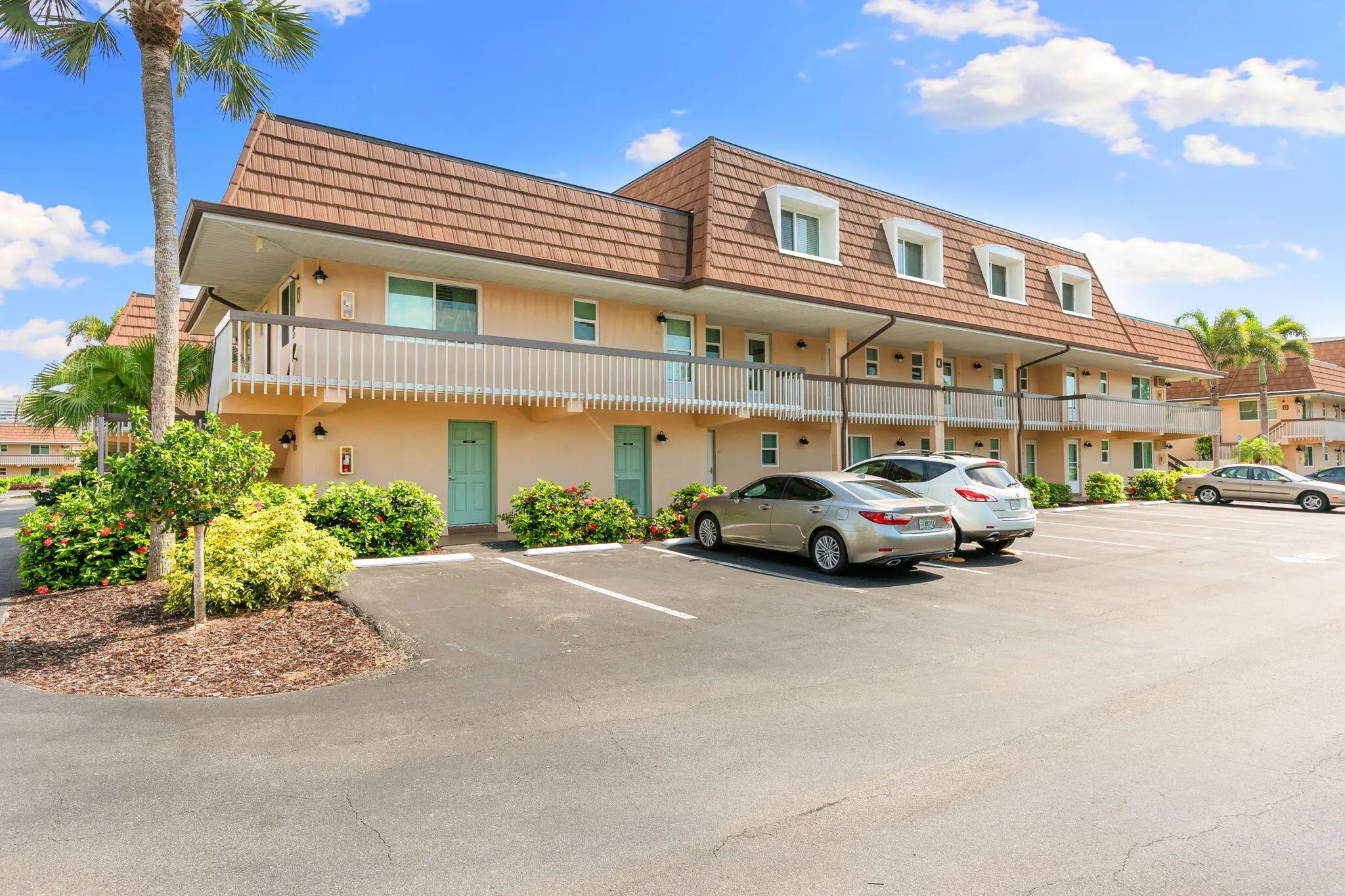 Photo of Listing #2251977