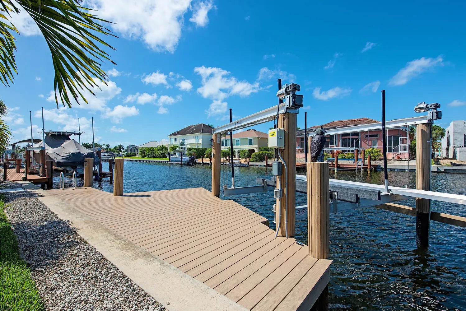 Photo of Listing #2251782