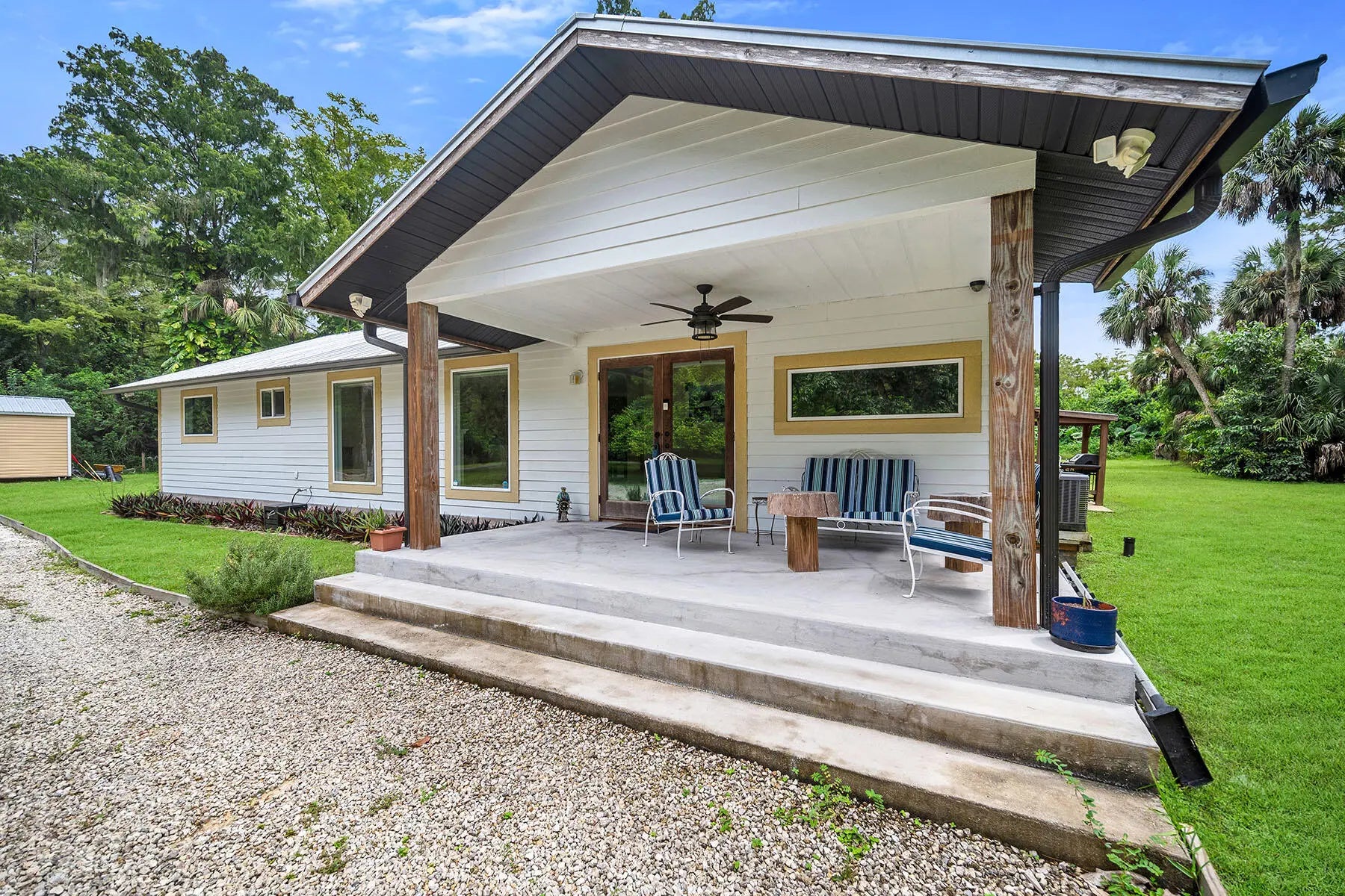 Photo of Listing #2251802