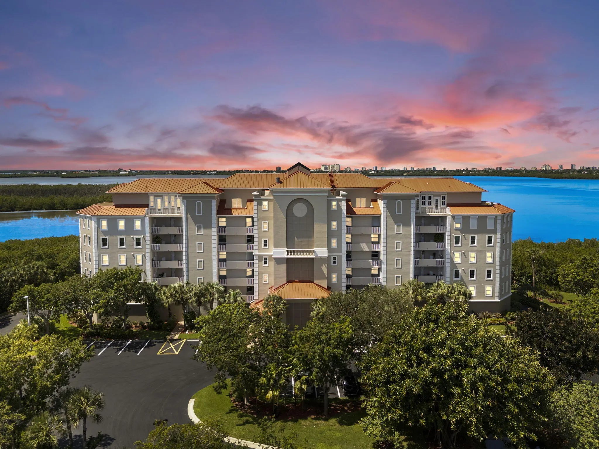 Photo of Listing #2251897