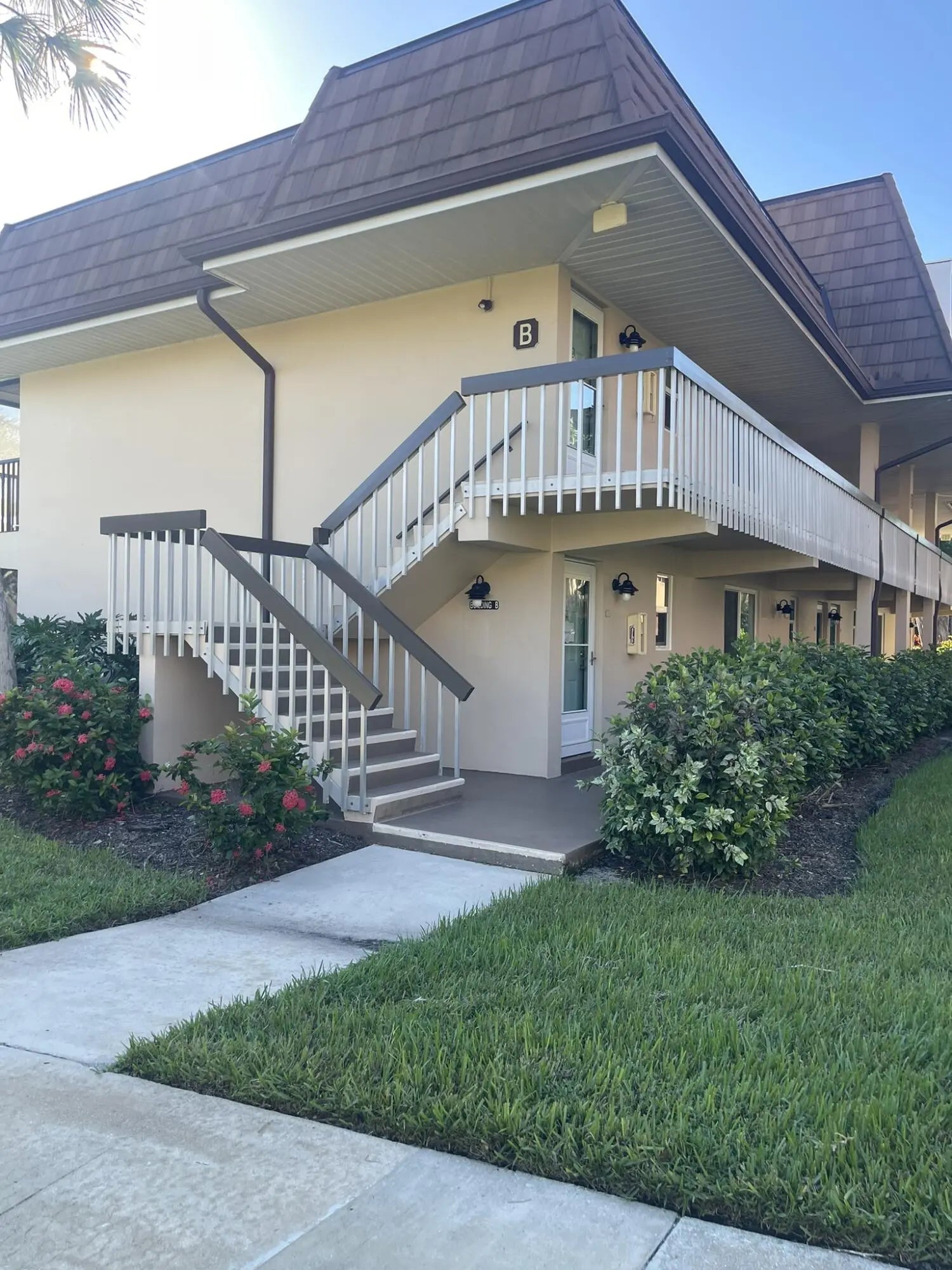 Photo of Listing #2252003