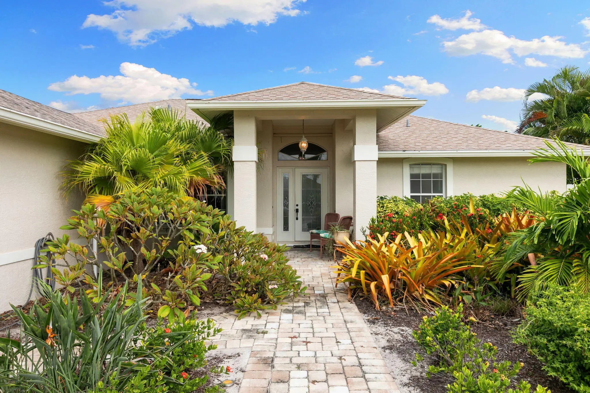 Photo of Listing #2252210