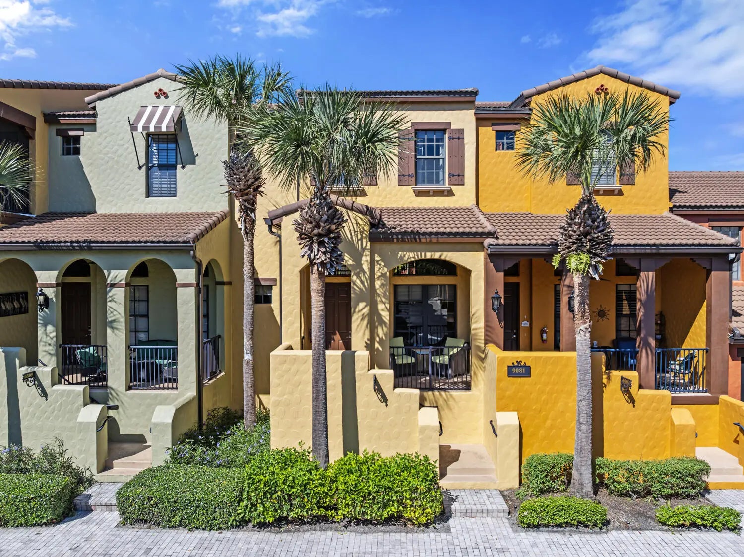 Photo of Listing #2252178