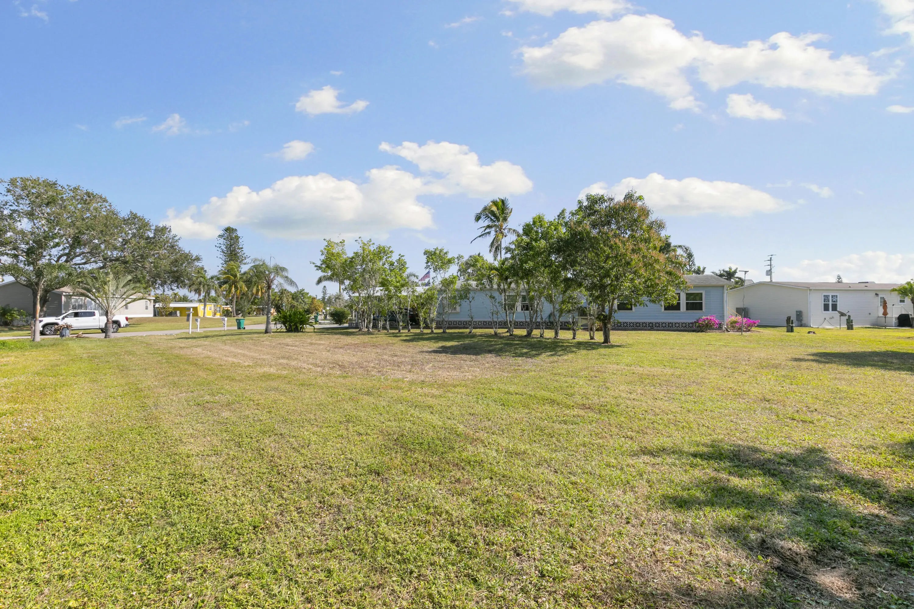 Photo of Listing #2252193