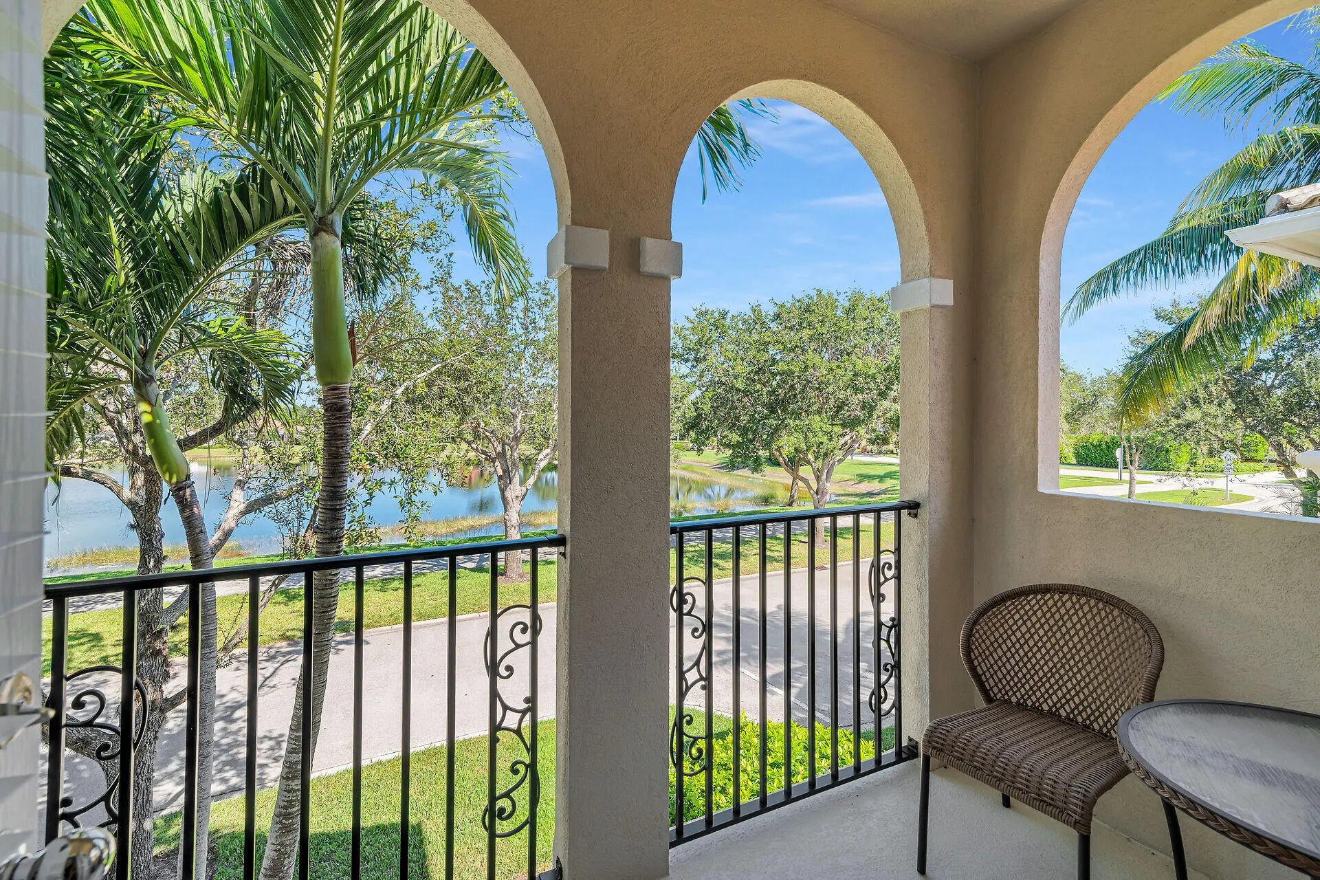 Photo of Listing #2252206