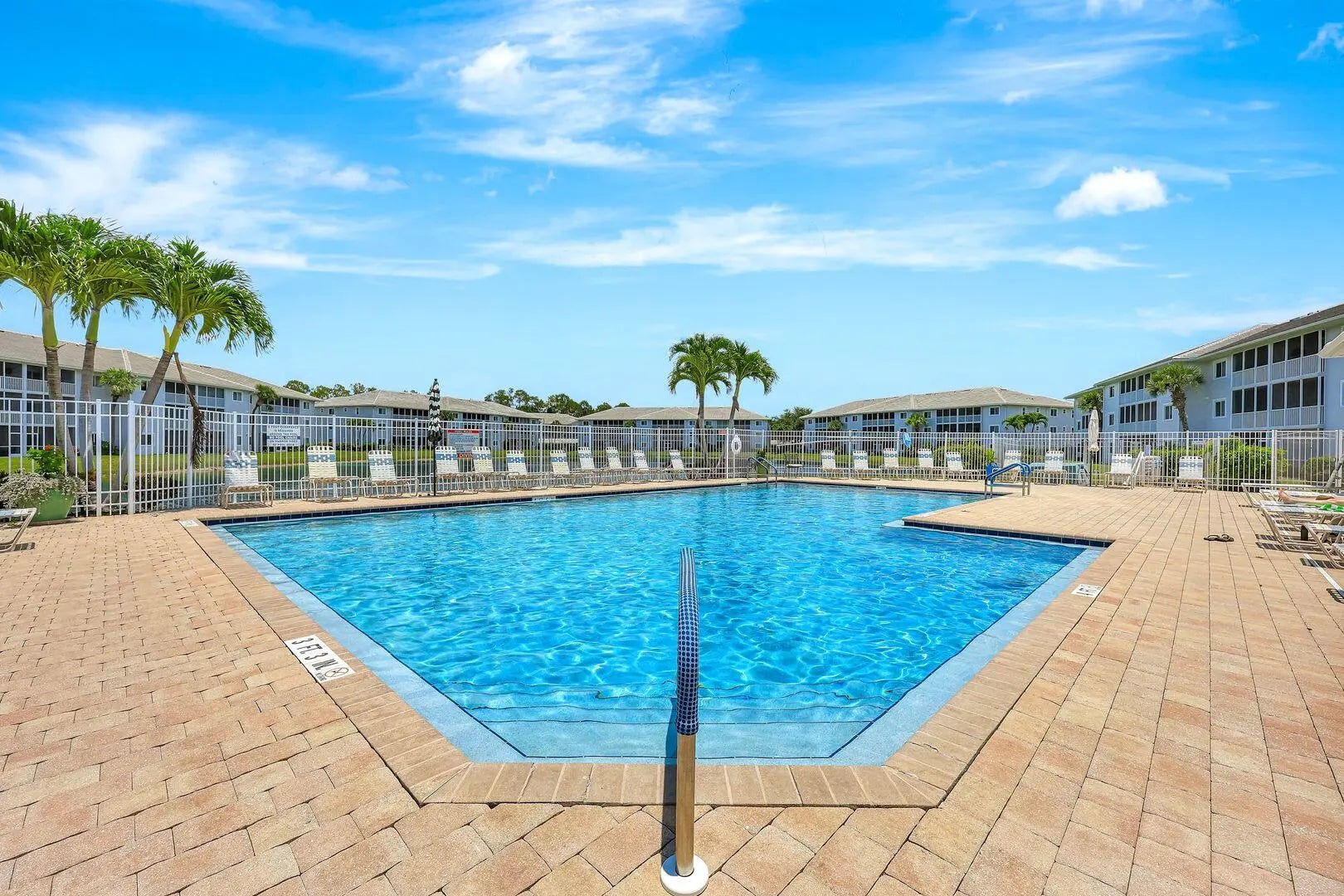 Photo of Listing #2252450