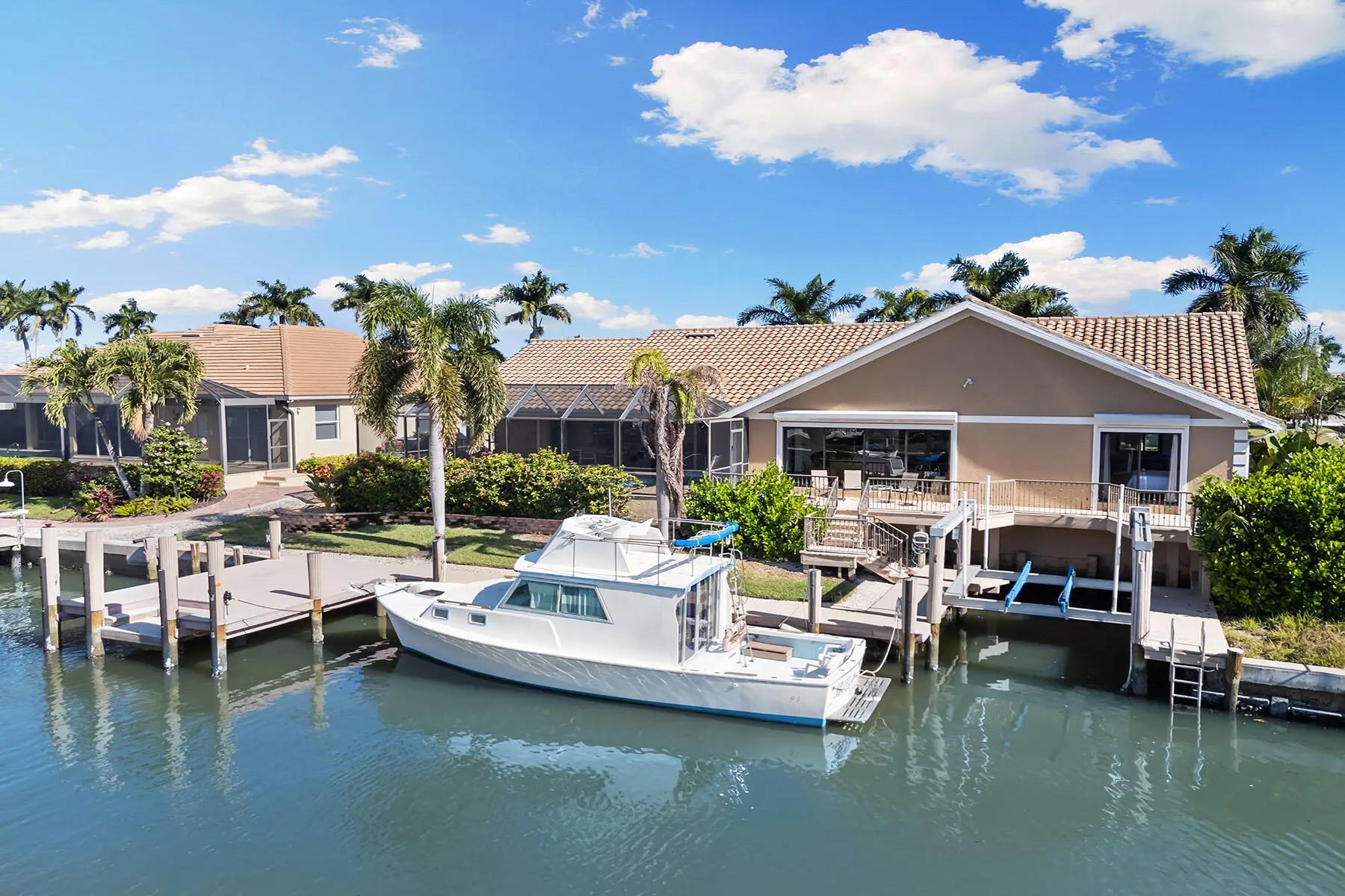 Photo of Listing #2260013