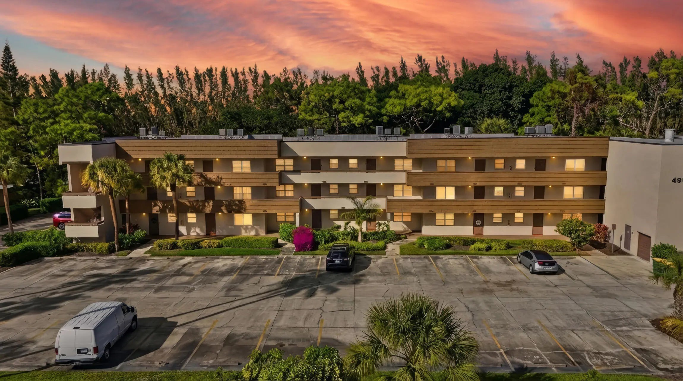 Photo of Listing #2260125