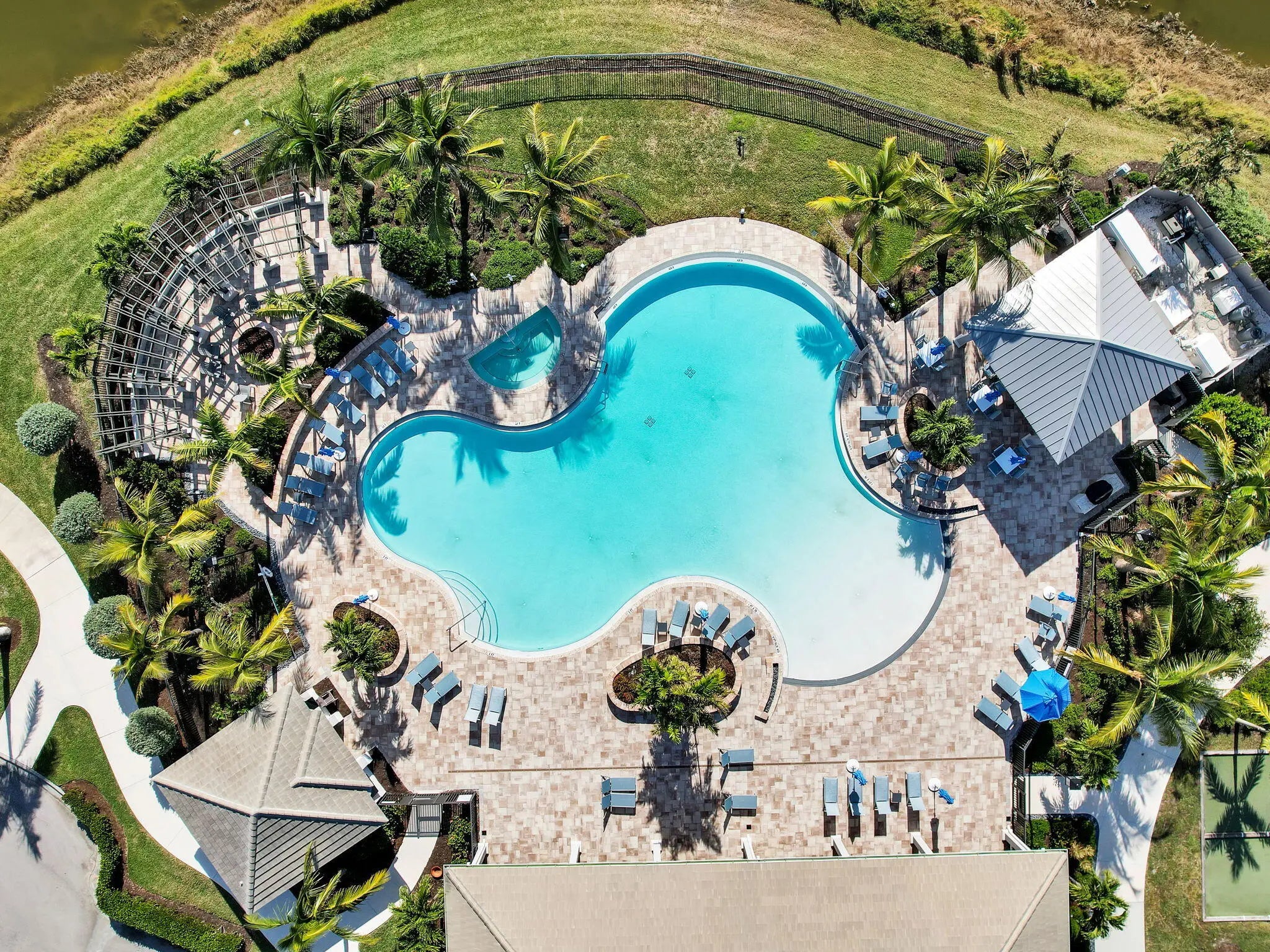 Photo of Listing #2260233