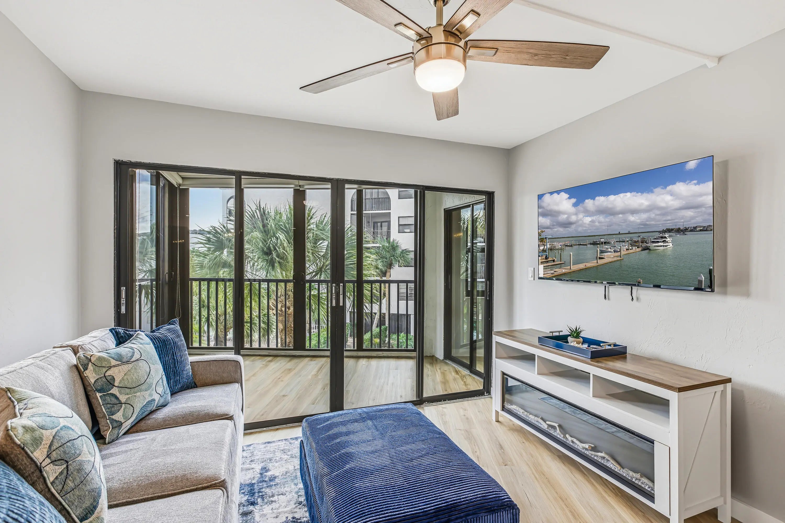 Photo of Listing #2260514