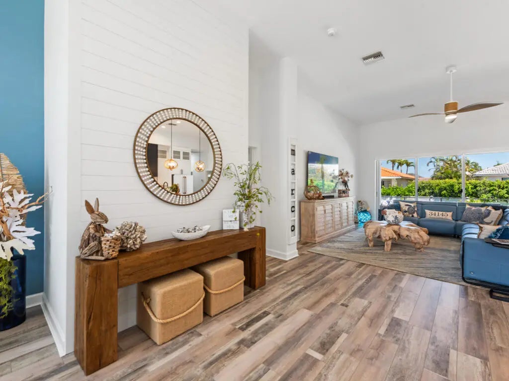 Photo of Listing #2260545