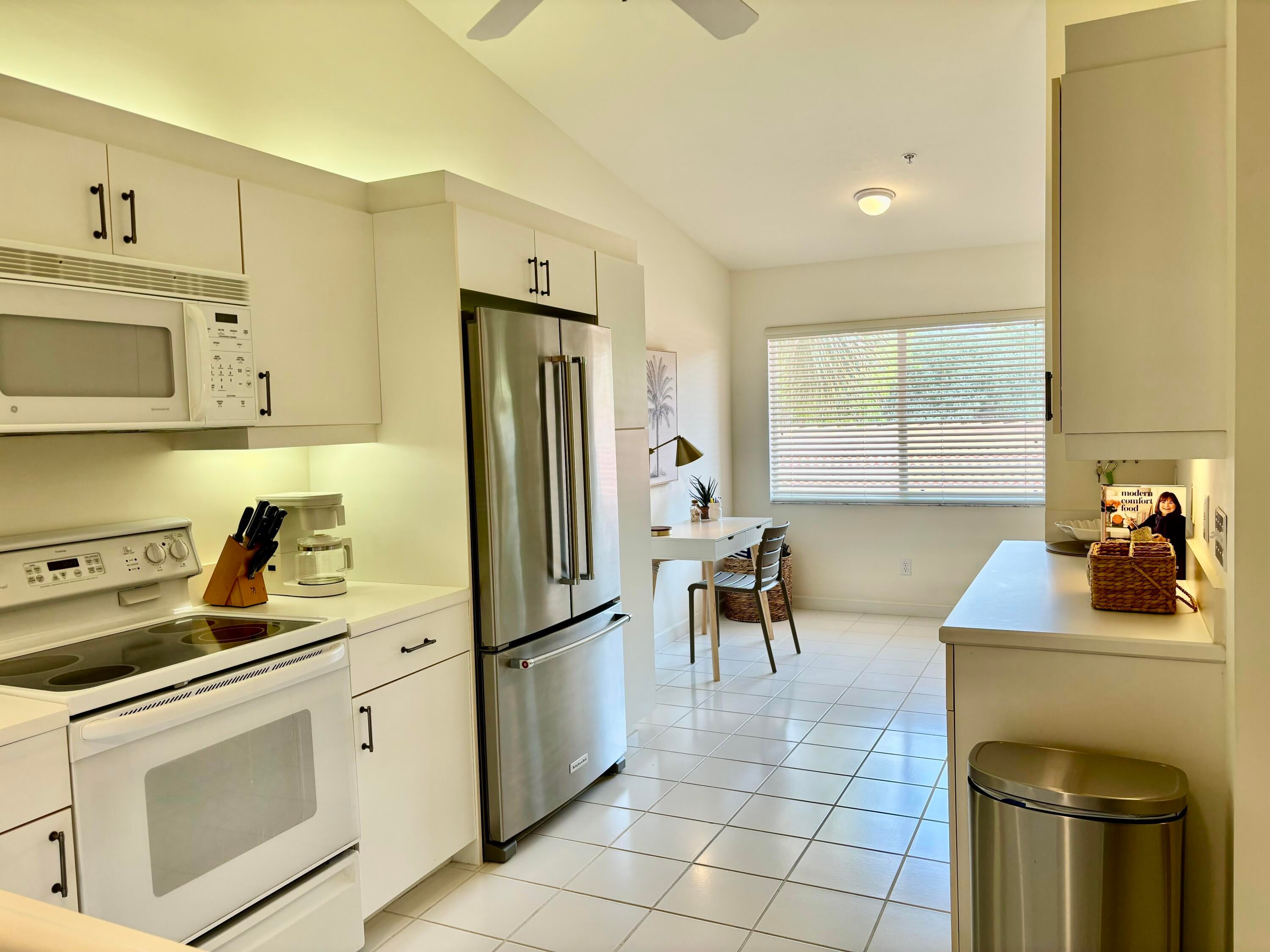 Unit 910 - 6650 Beach Resort-Marco Island Property Listing-2241323 ...