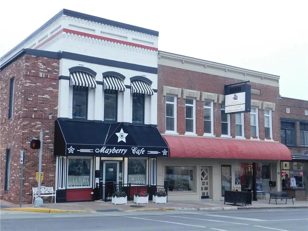 Photo of 68/72 W Main Street Danville, IN 46122
