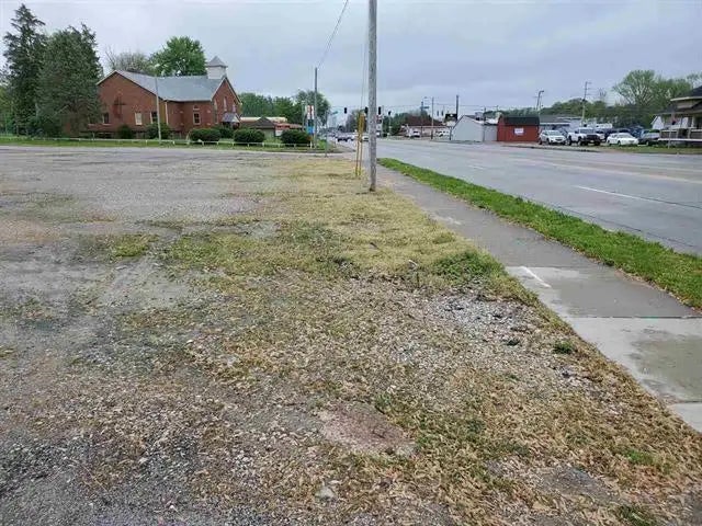 Photo of 1324 E National Avenue Brazil, IN 47834