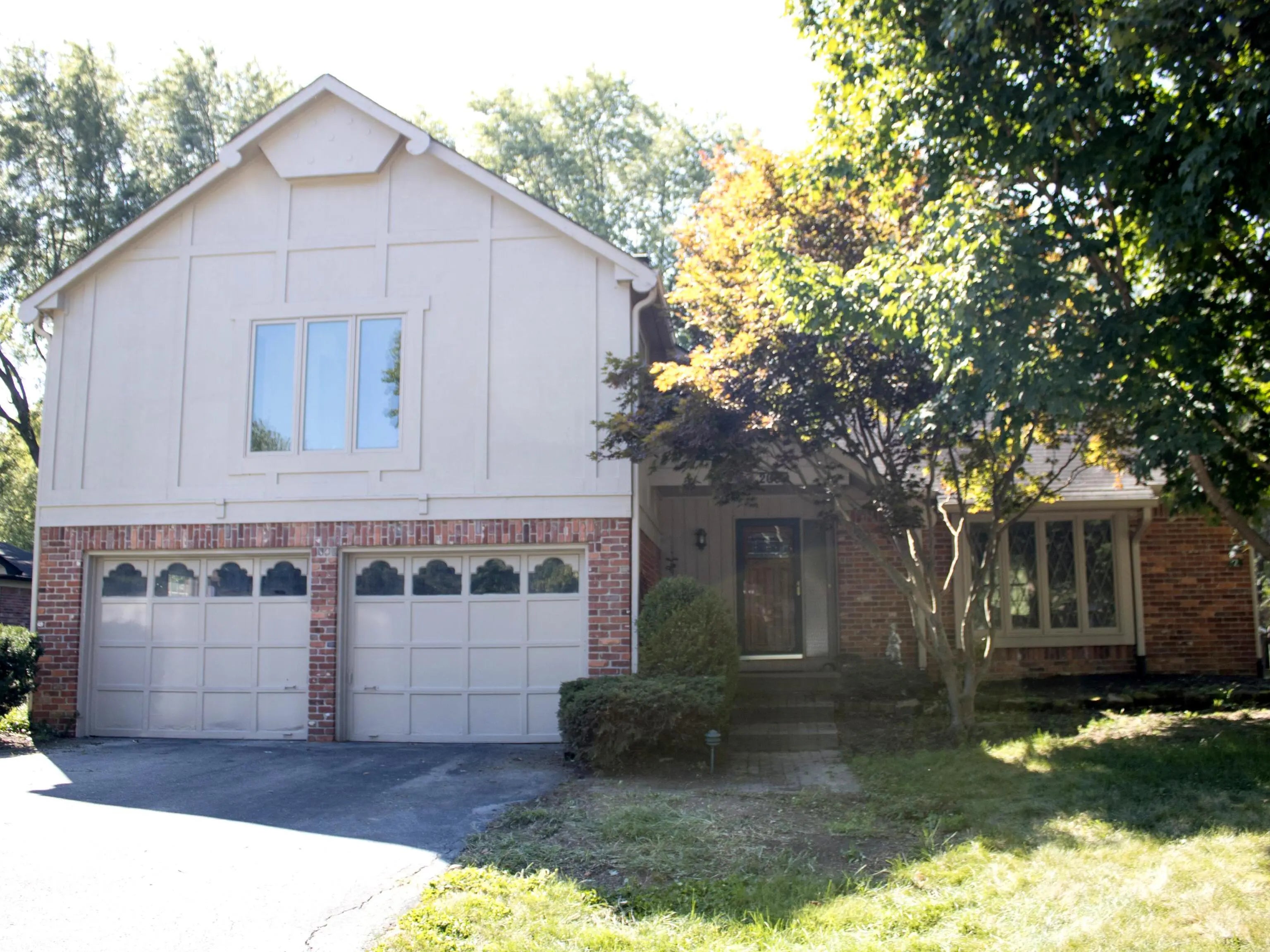 209 Sweet Gum Court, Noblesville