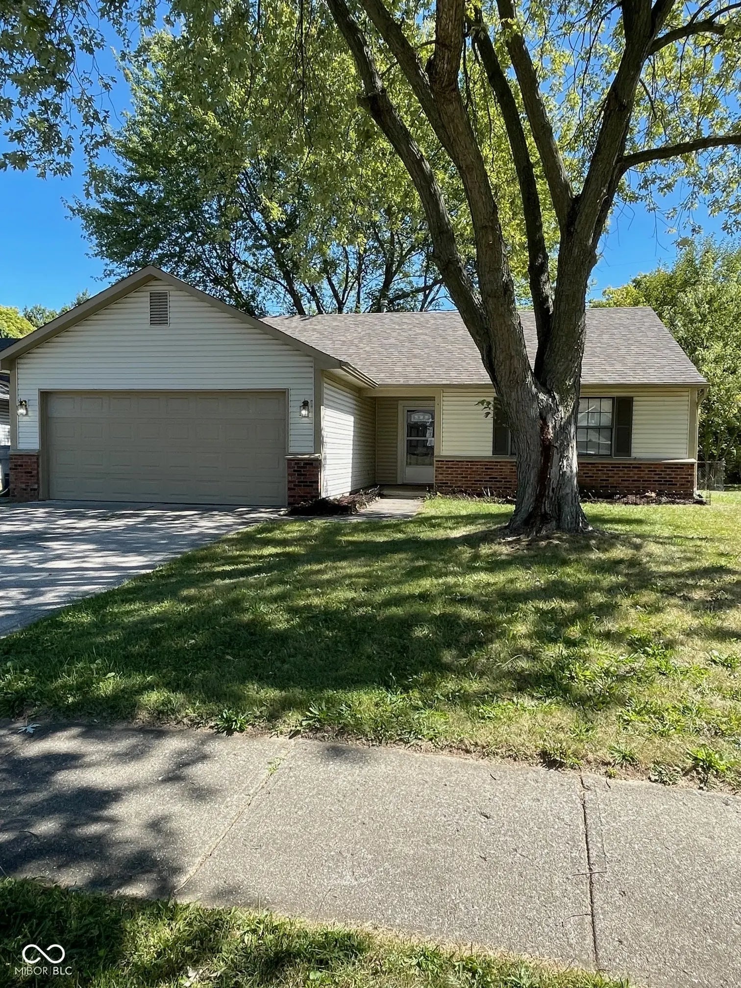 5767 Rosemont Drive, Indianapolis