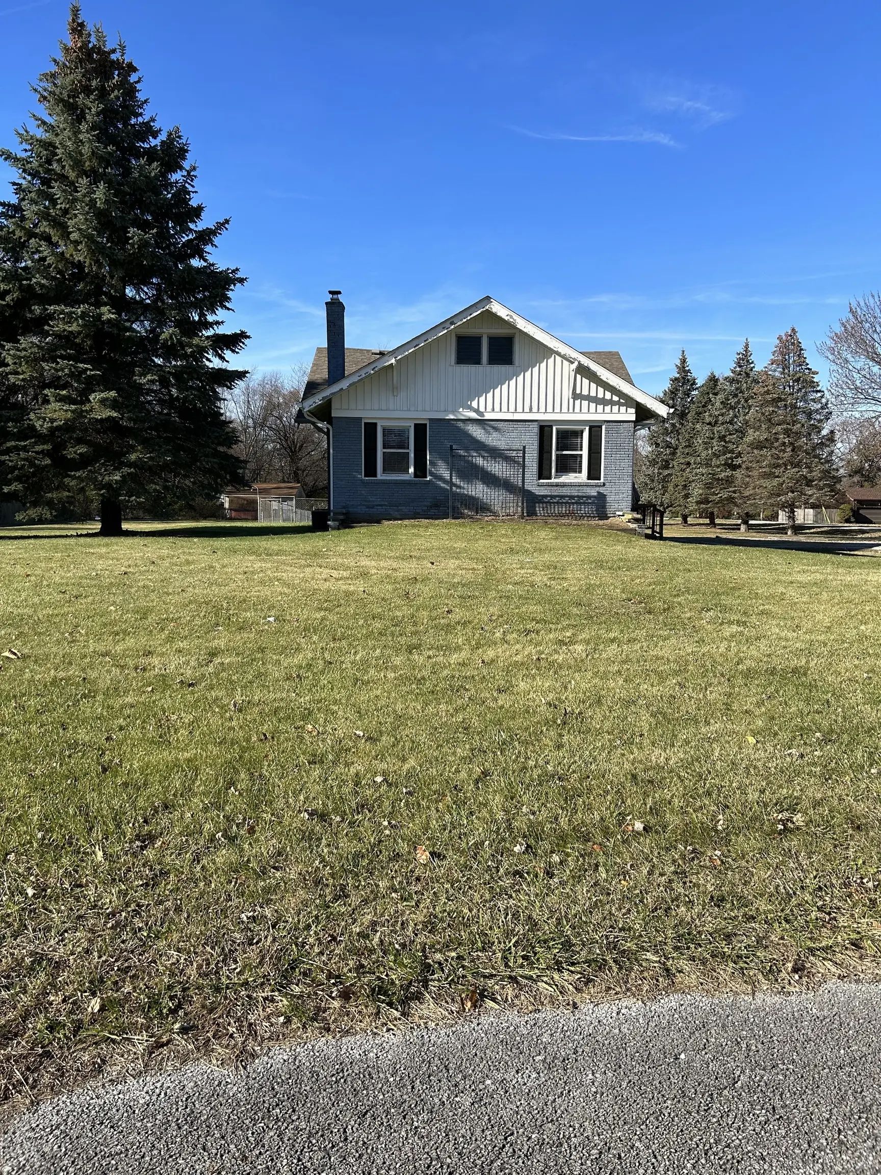 6104 Madison Avenue, Indianapolis