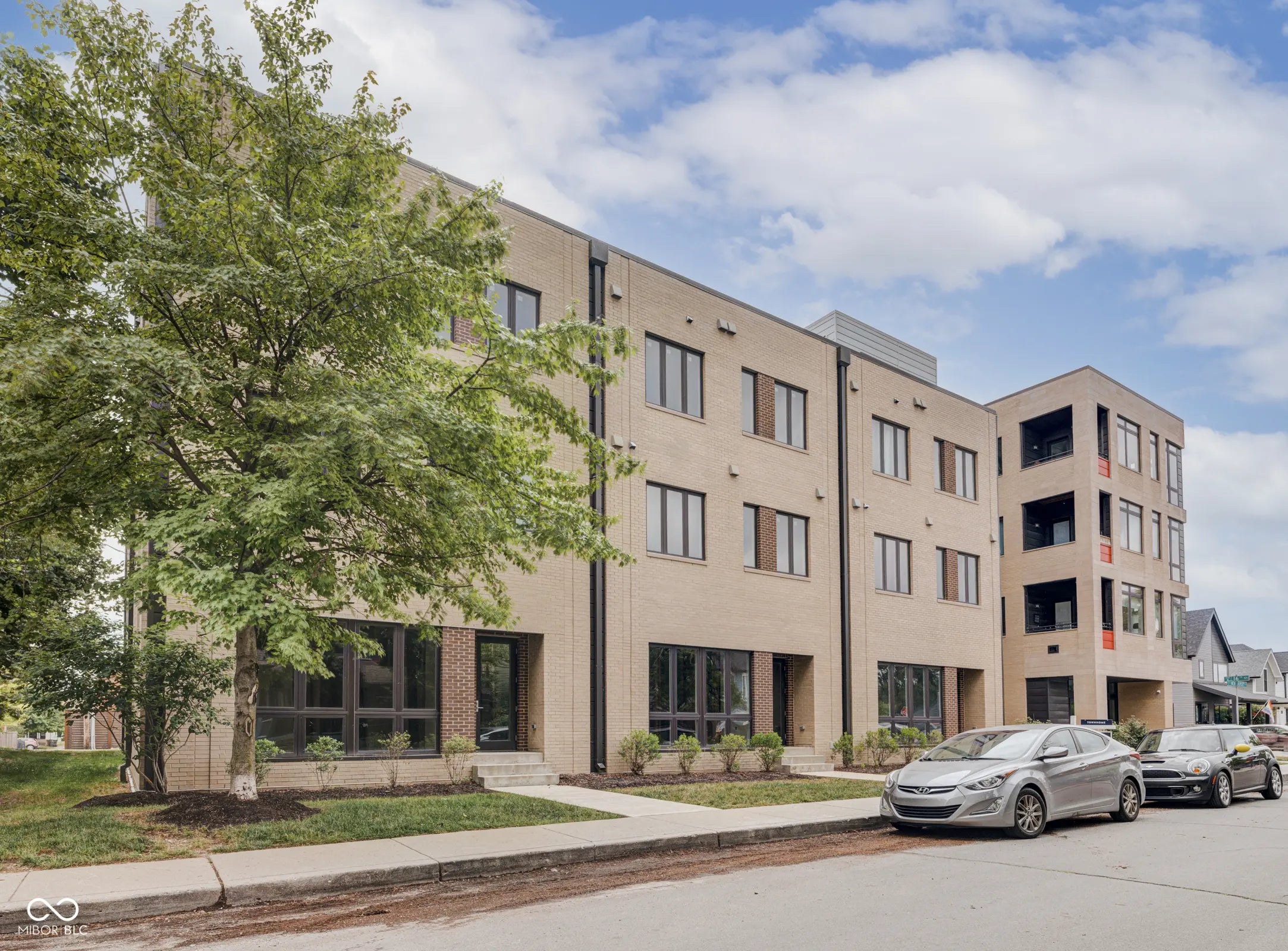 319 E 16th Street 207, Indianapolis