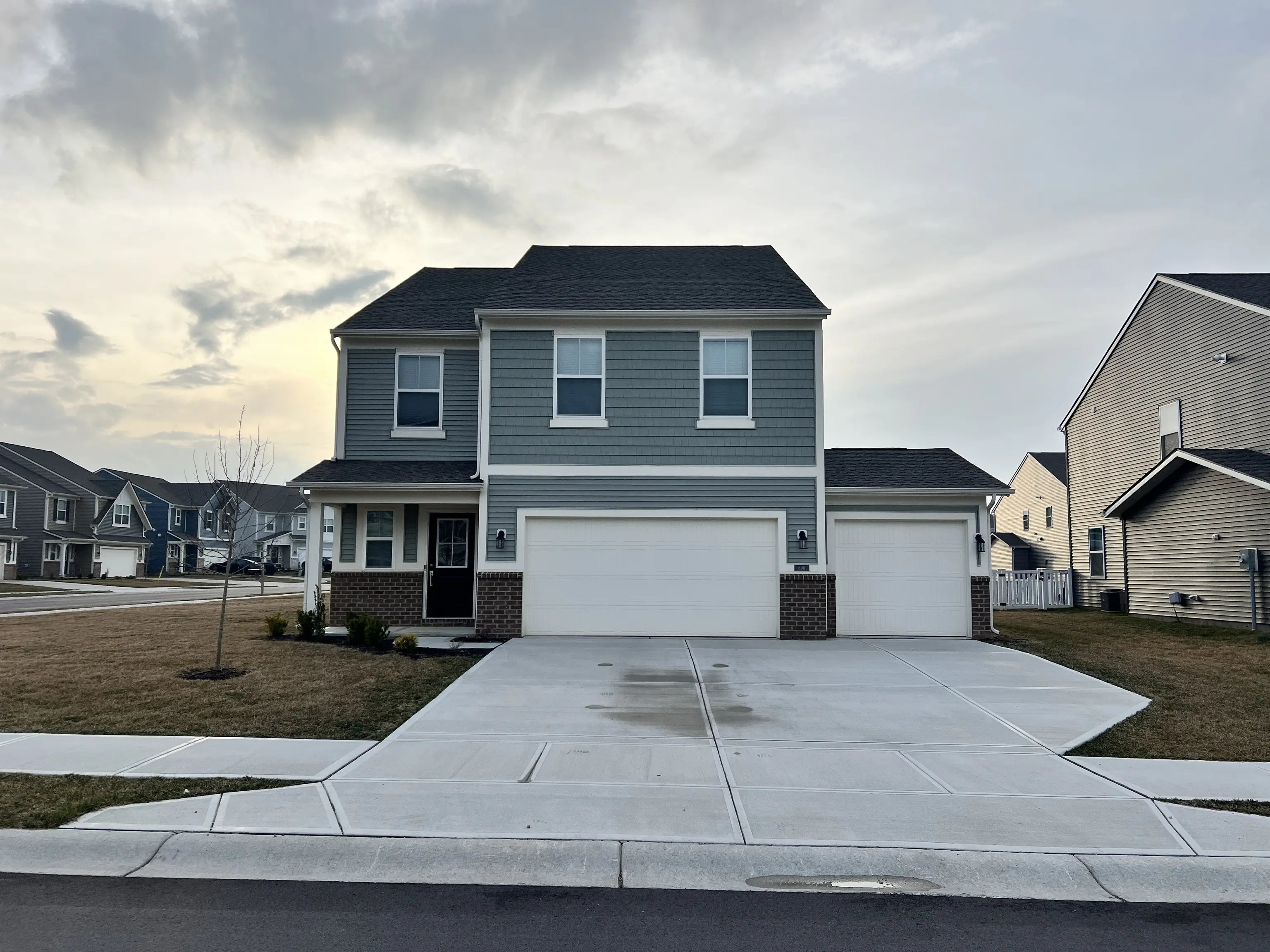 696 Scarsdale Lane, Danville