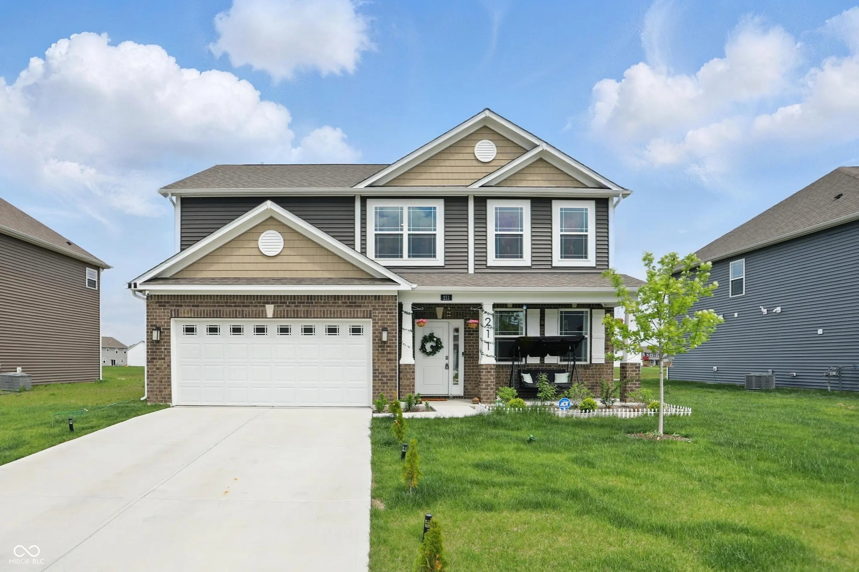 211 Walker Drive, Whiteland