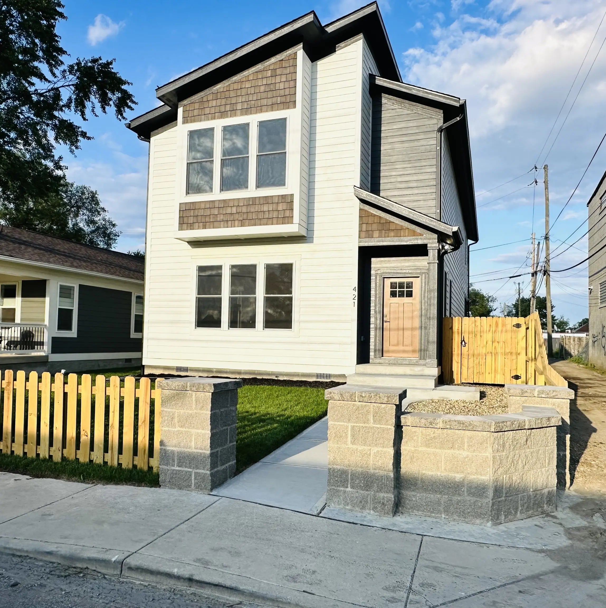Photo of 421 S Randolph Street Indianapolis, IN 46201