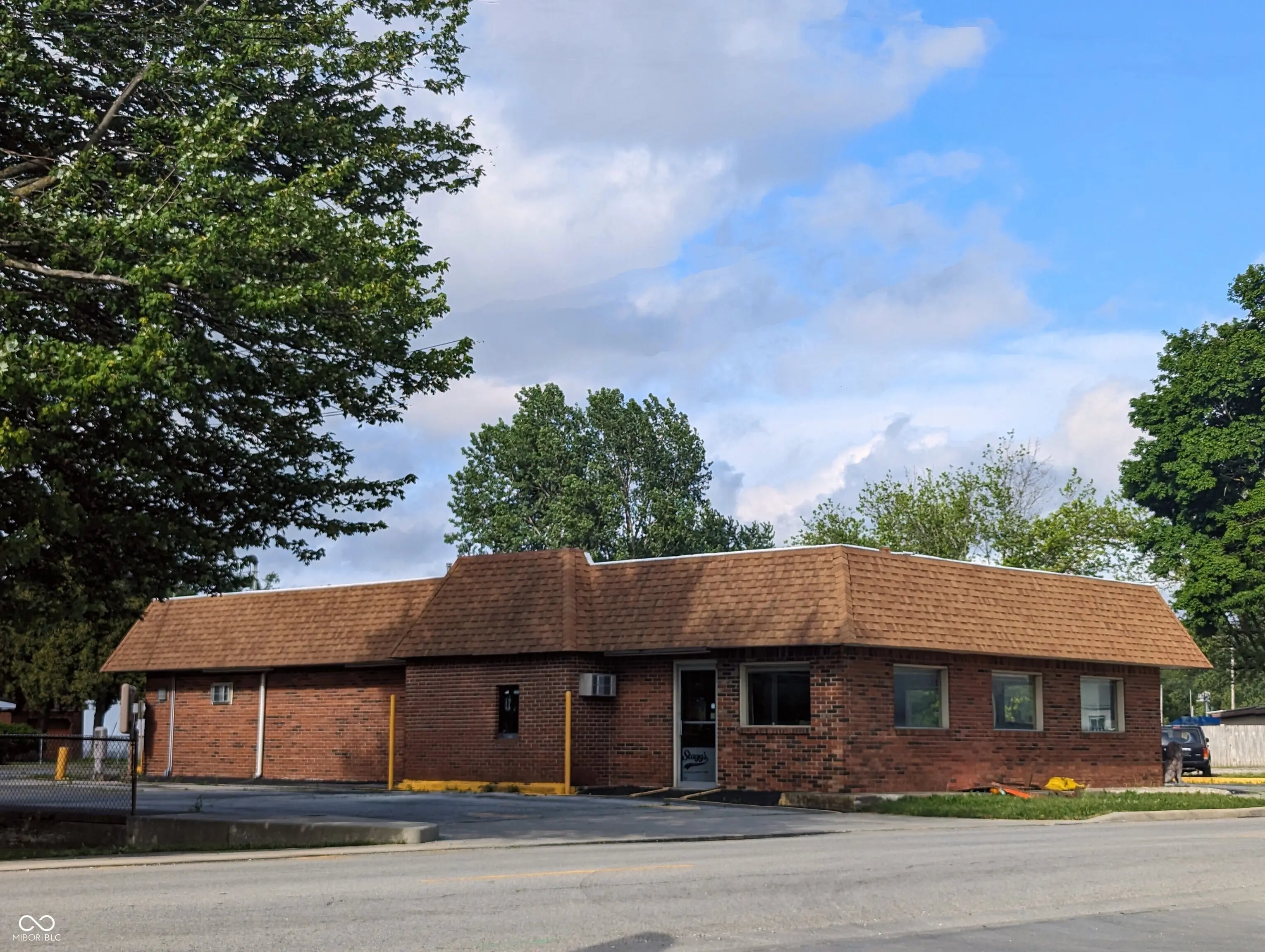 Photo of 1004 W 3rd Street Rushville, IN 46173