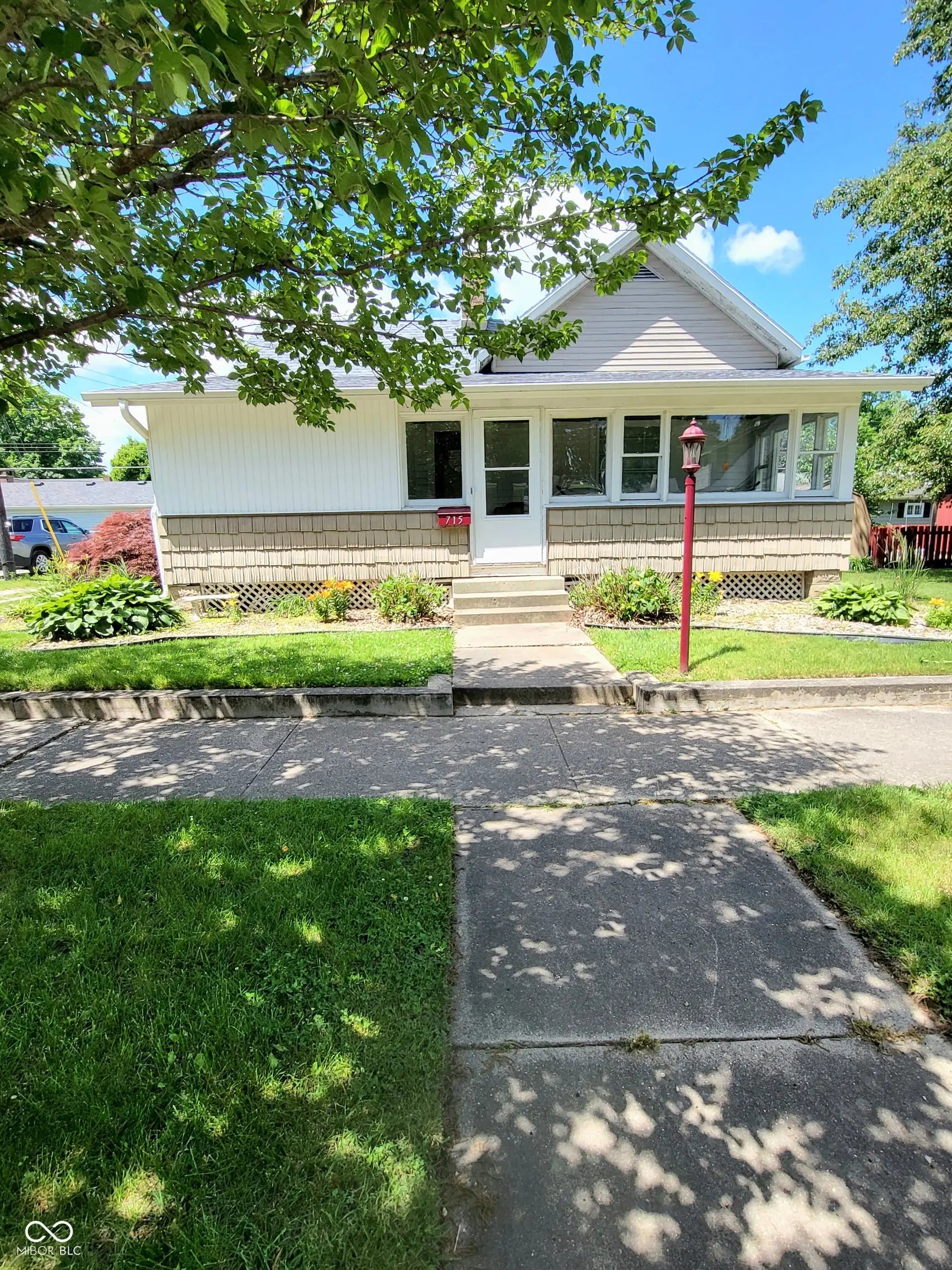 715 5th Street MLS 21981567 No Subdivision photo 1