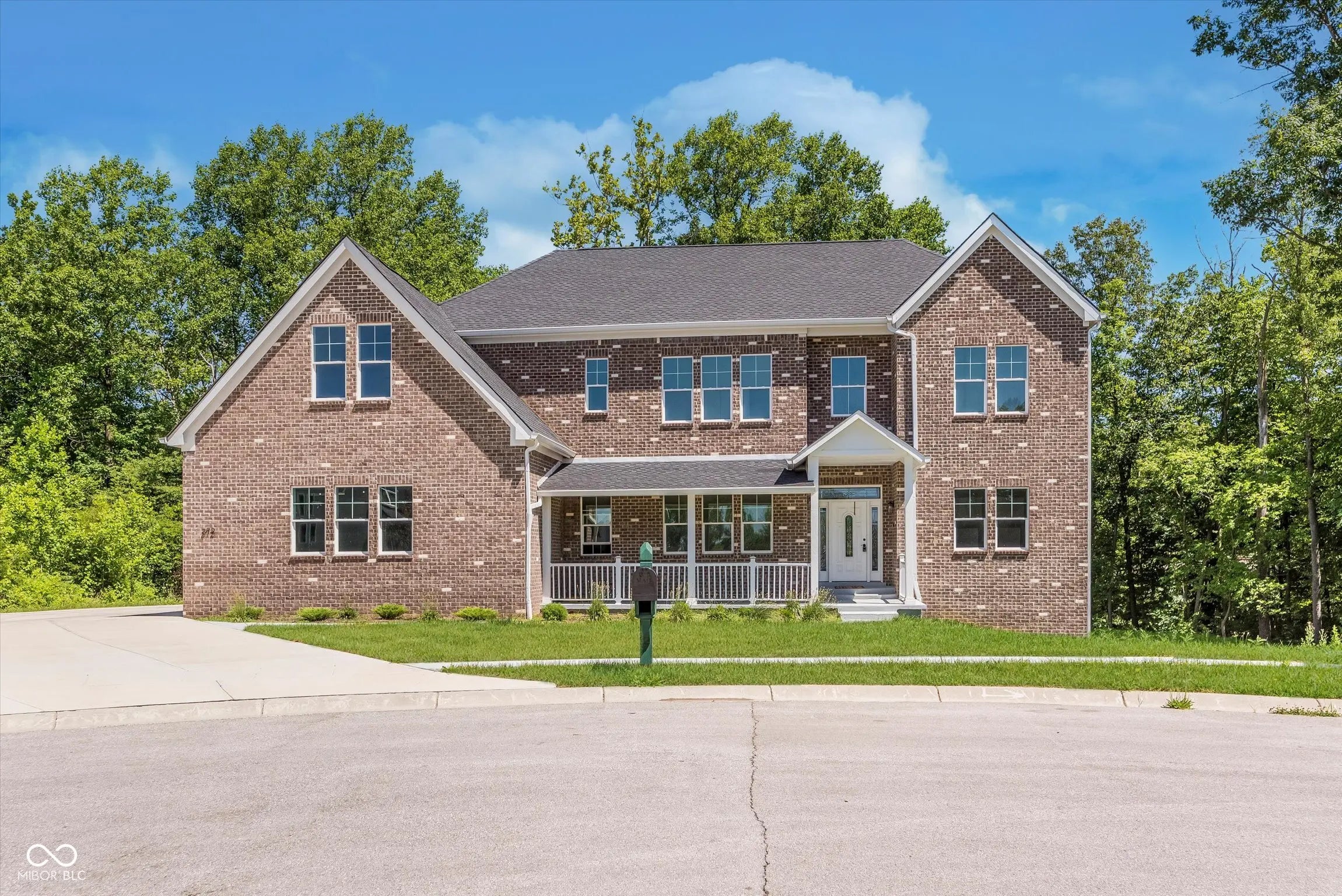 372 Foxboro Circle, Avon