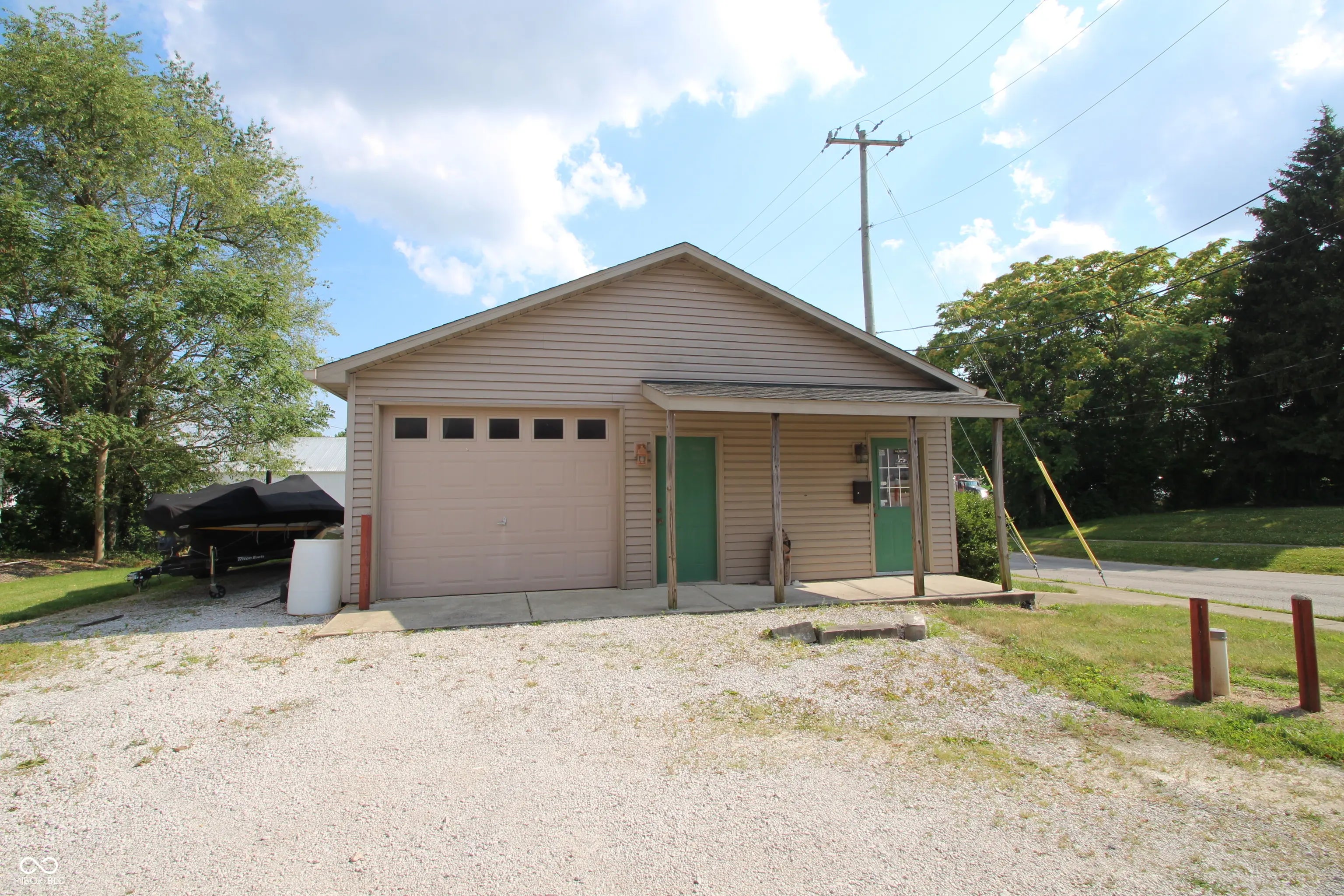 Photo of 4945 Iowa Street Clayton, IN 46118