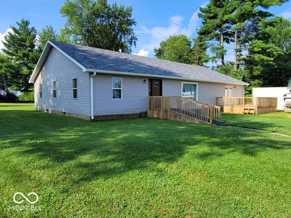 575 E Cameron Drive, Rushville