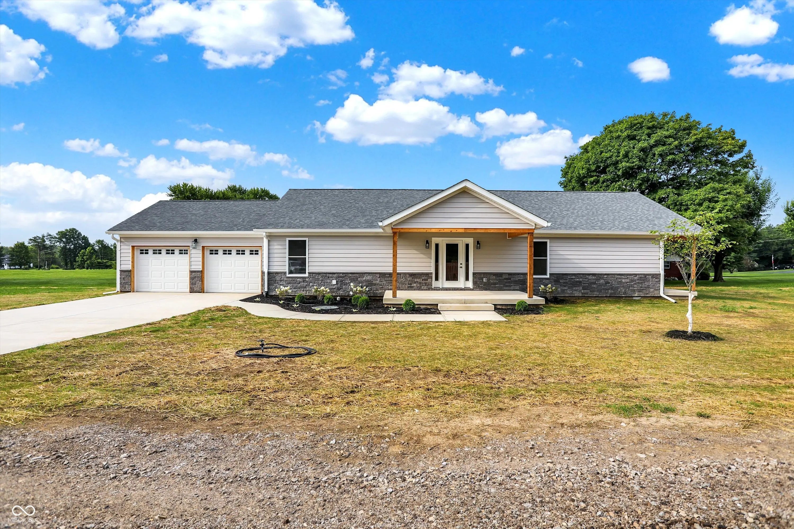 Photo of 10614 N 300 E Morristown, IN 46161