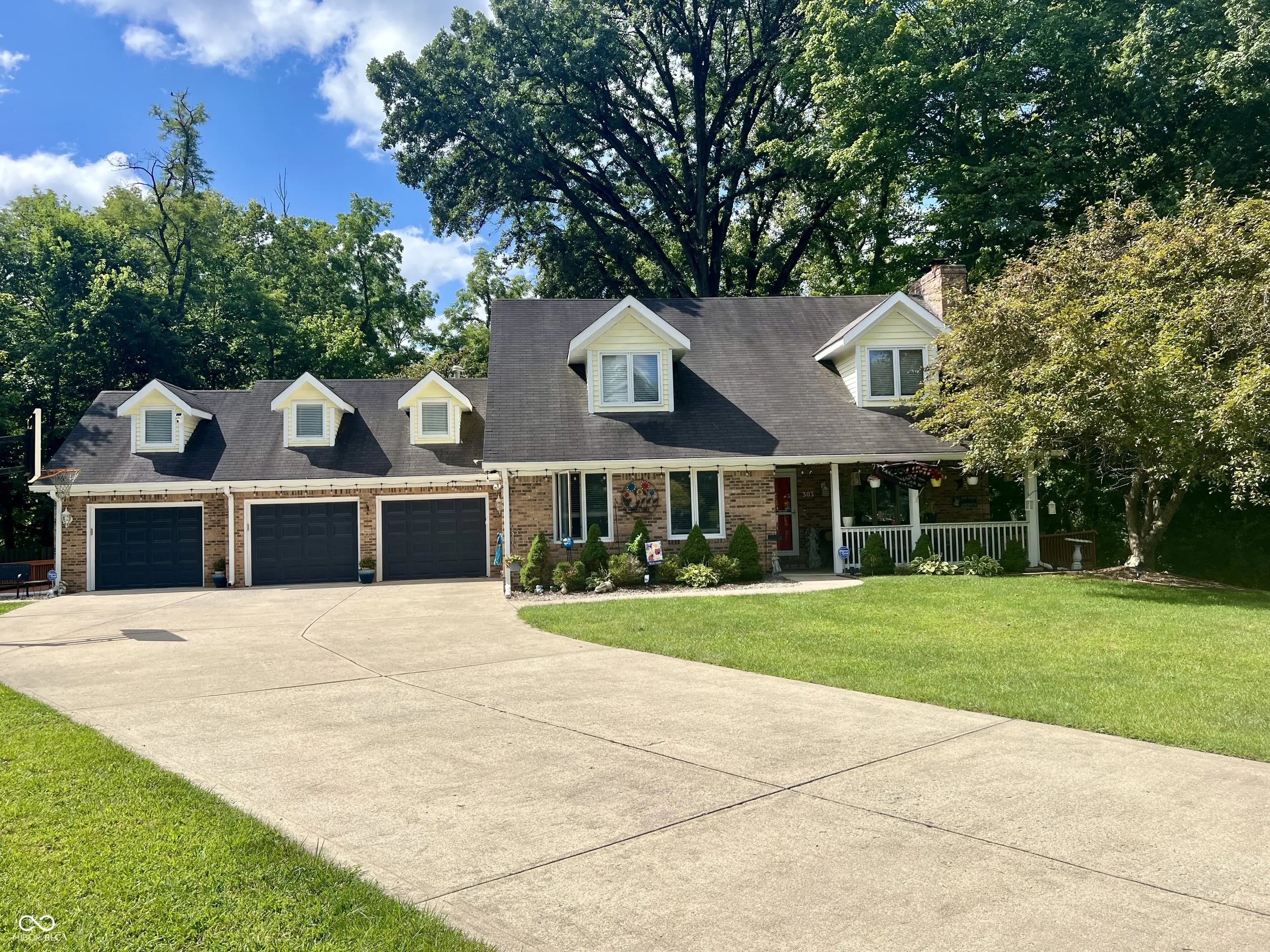 Photo of 303 Wellington Overlook Noblesville, IN 46060