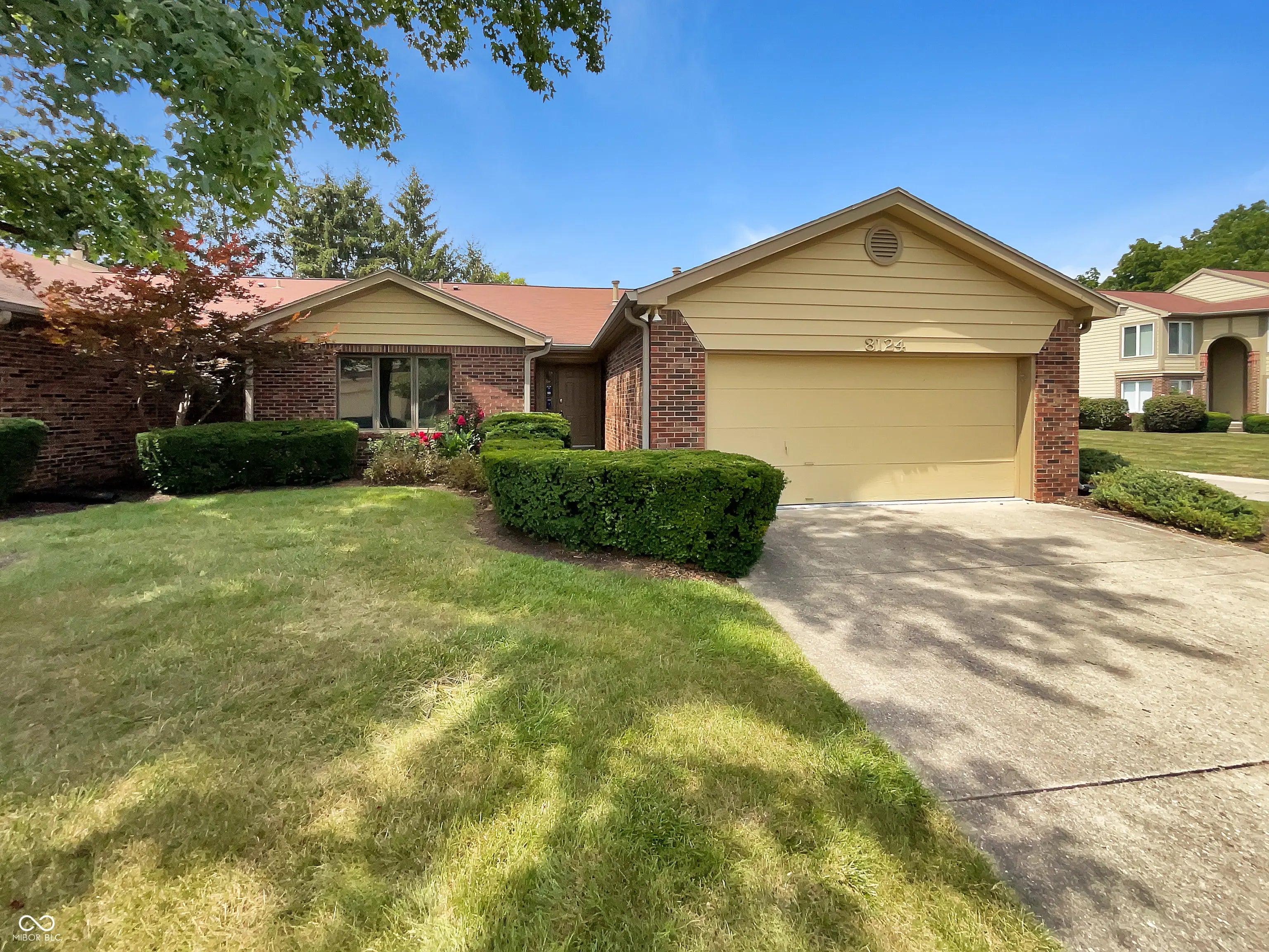 8124 Farmhurst Lane, Indianapolis