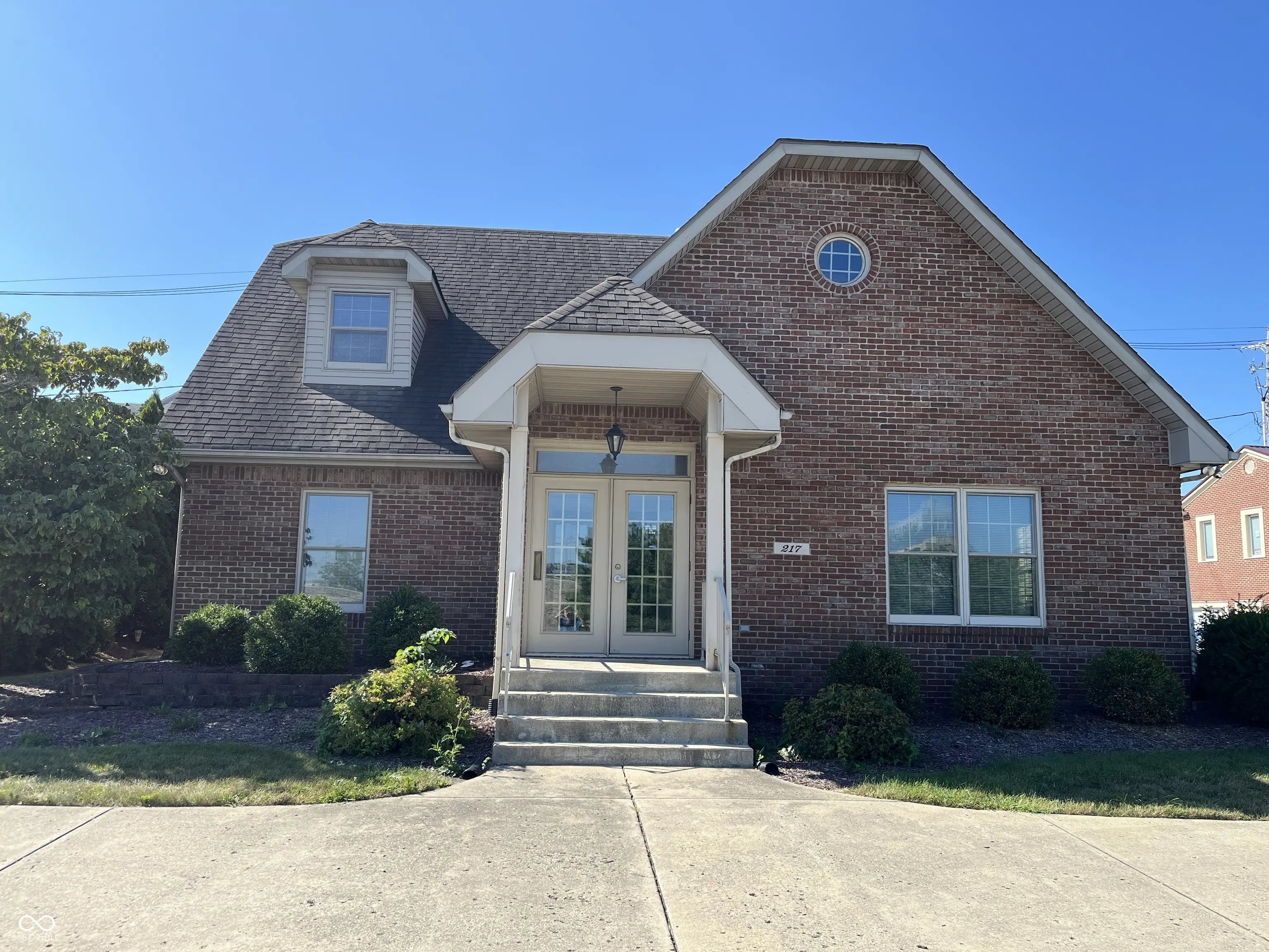 Photo of 217 E 10th Street Anderson, IN 46016