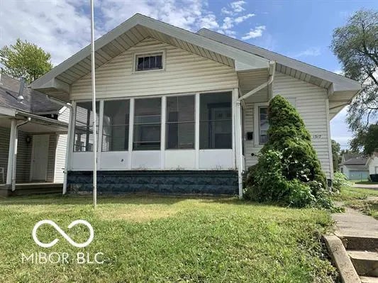 1317 W Memorial Drive, Muncie