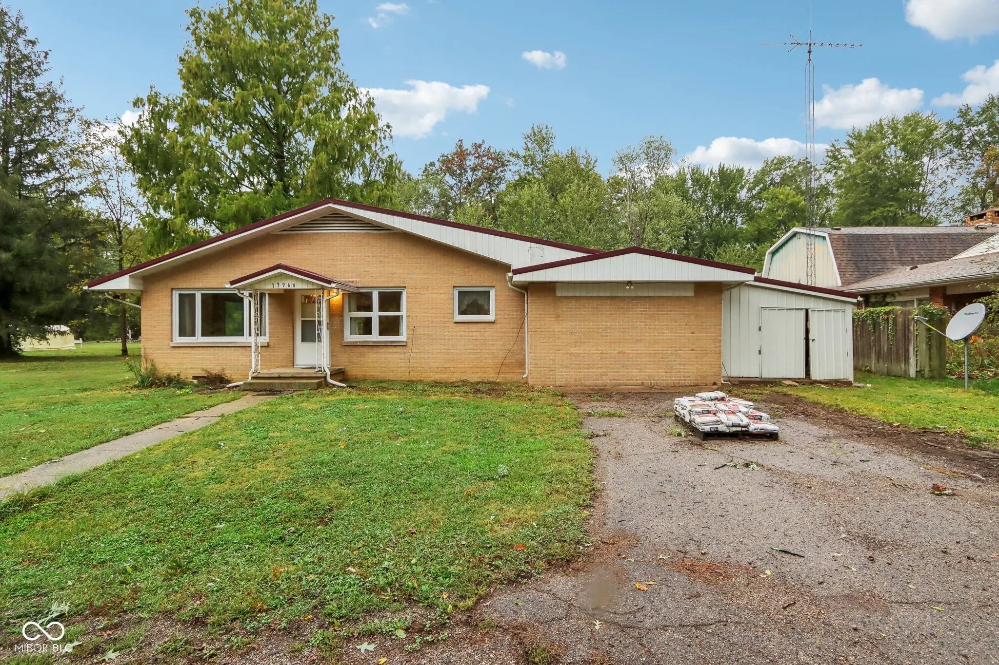 Photo of 13847 S Private Road 675 W Jasonville, IN 47438