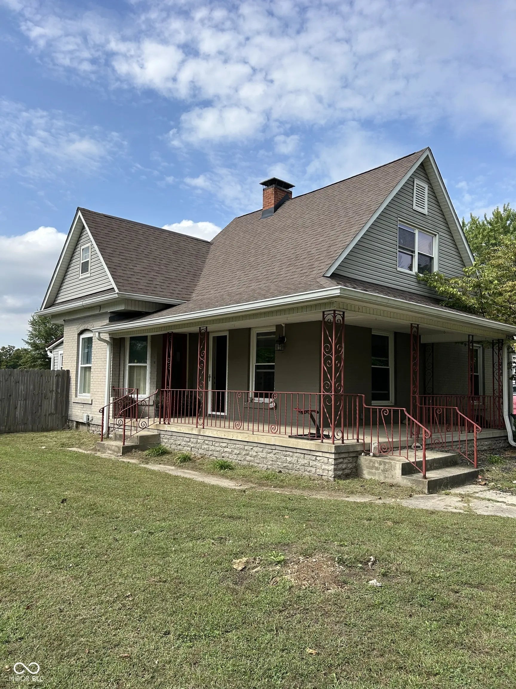 353 S Washington Street, Clinton