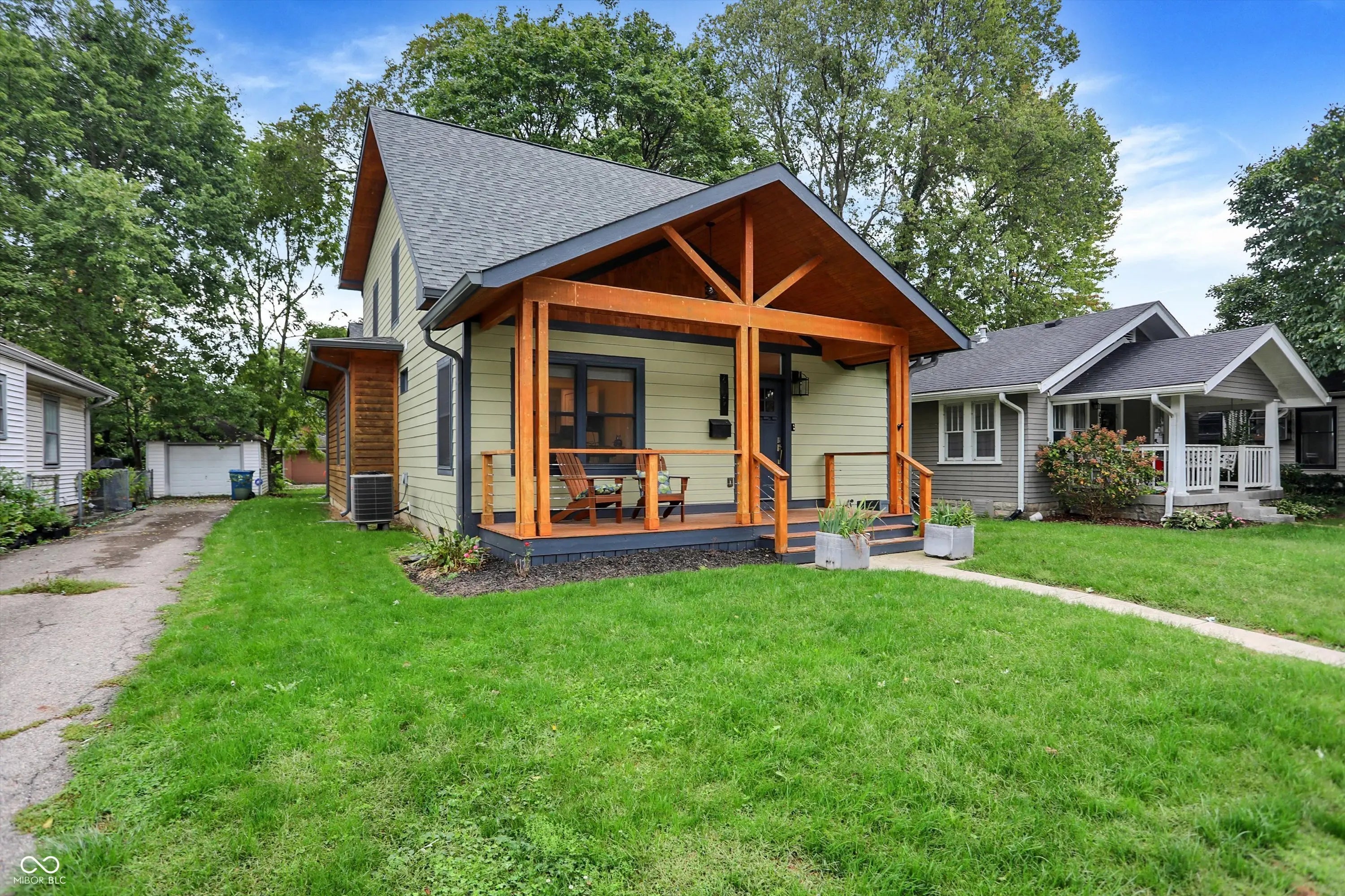 6129 Crittenden Avenue, Indianapolis