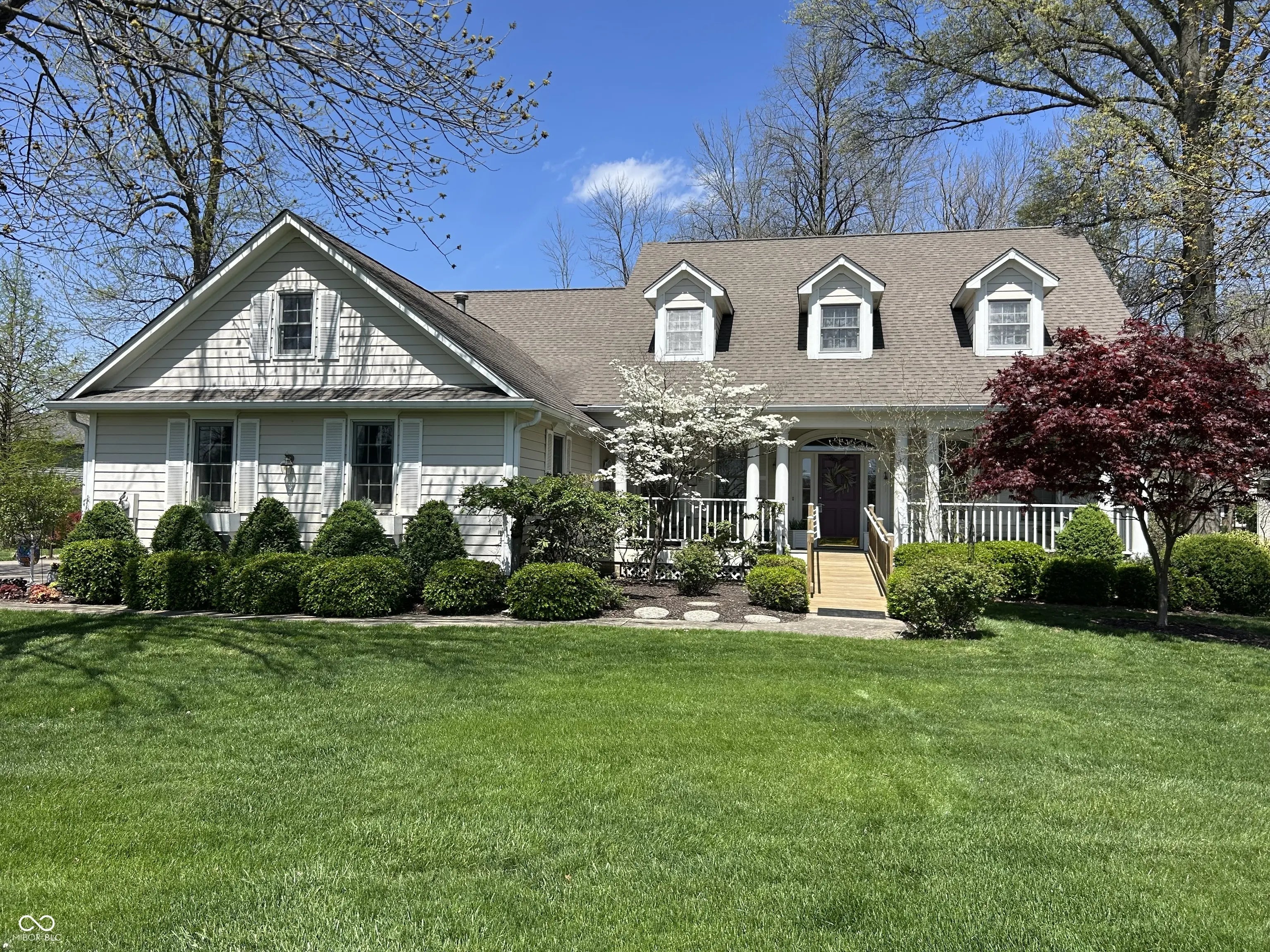 1612 S Jeanne Court, New Palestine