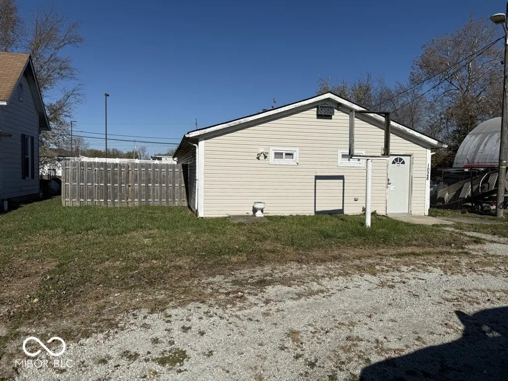 Photo of 1028 W South Street Greenfield, IN 46140