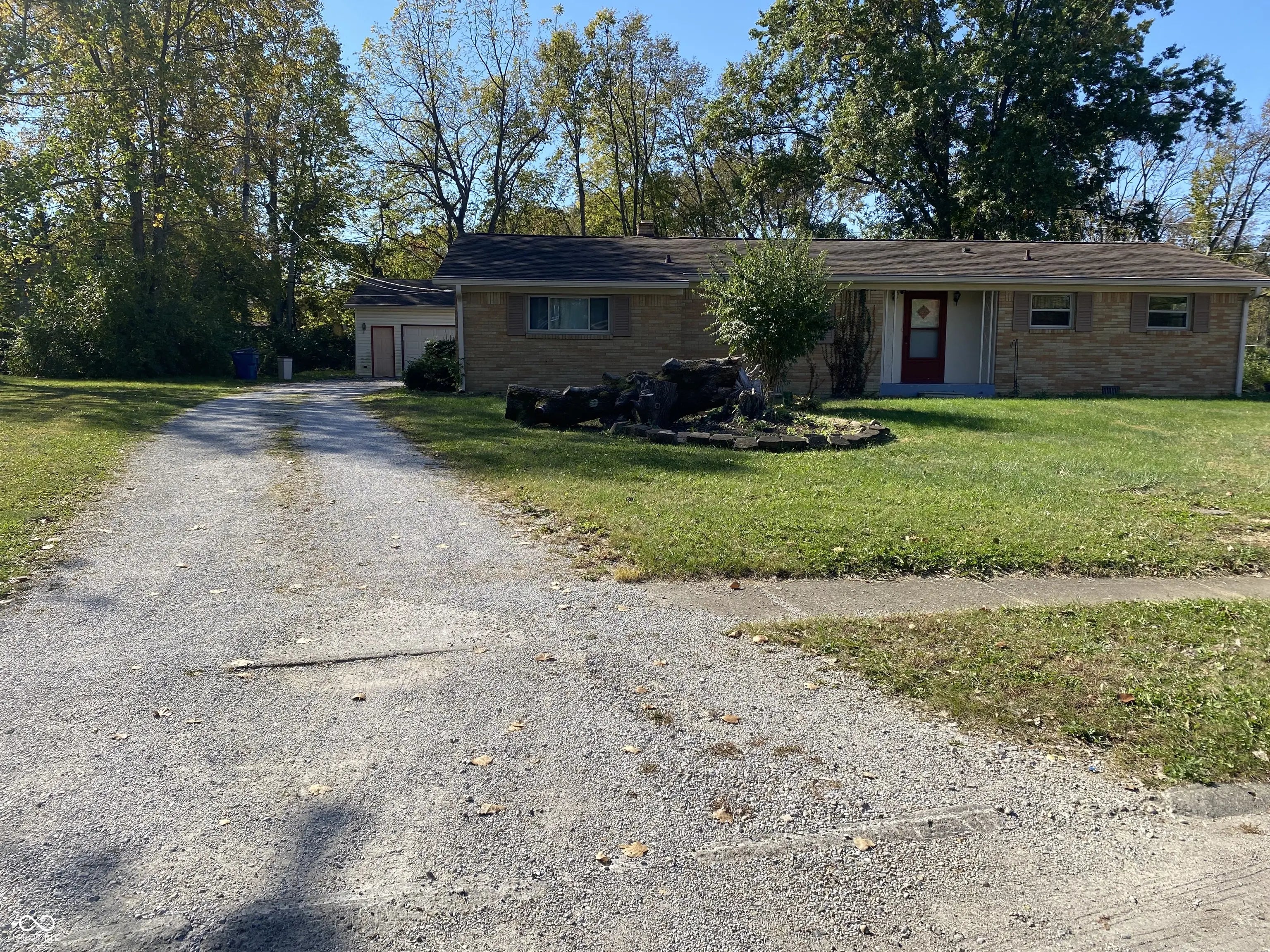 647 W Mcgregor Road, Indianapolis