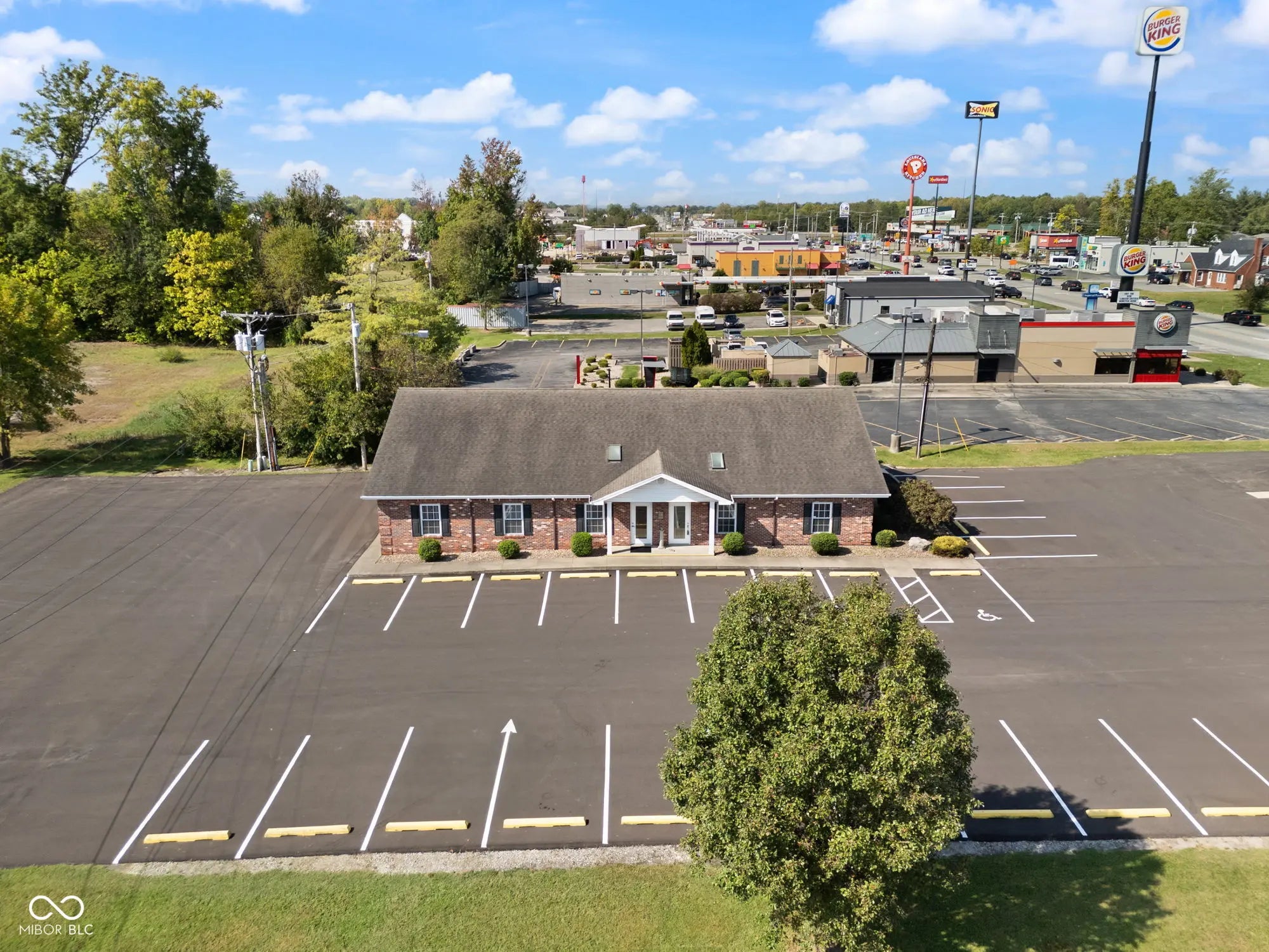 Photo of 969 W Mcclain Avenue Scottsburg, IN 47170