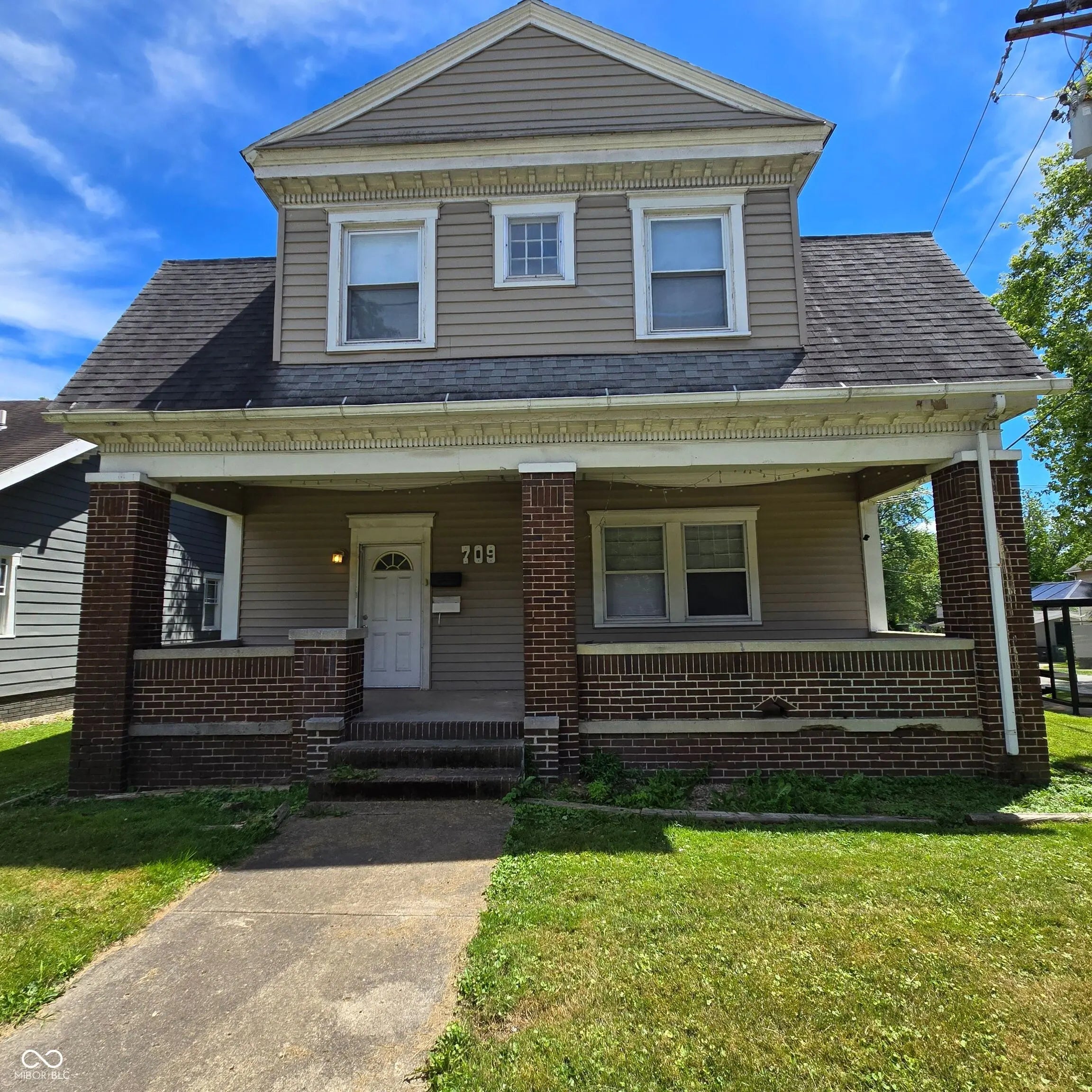 709 W Riverside Avenue, Muncie