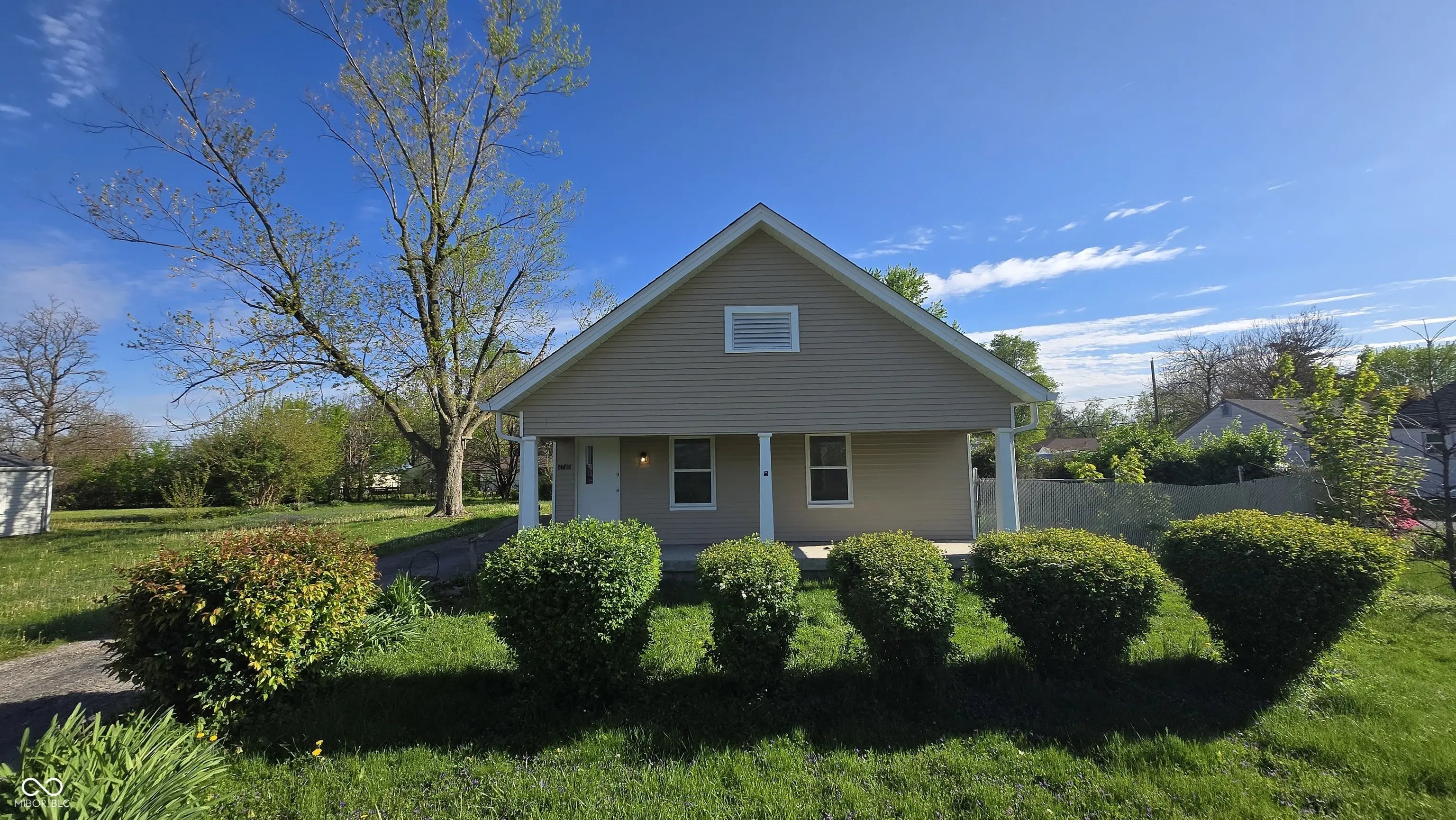 4745 W Legrande Avenue, Indianapolis