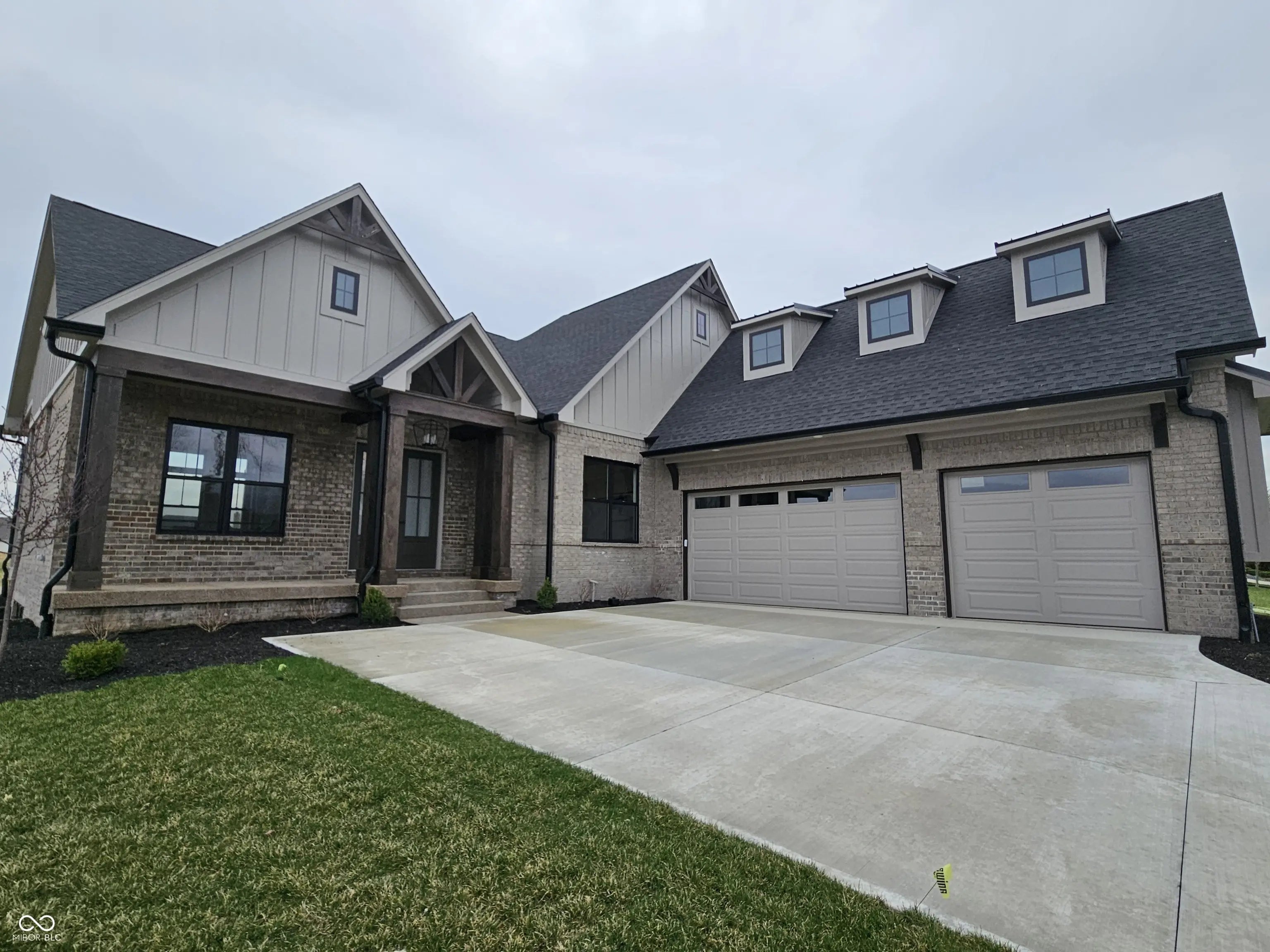 Photo of 16298 Grand Cypress Drive Noblesville, IN 46060