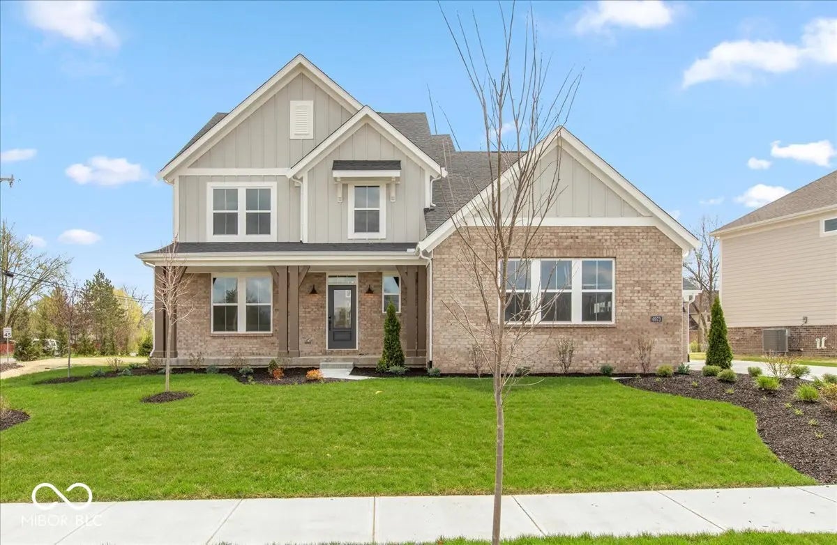 6973 Oakdale Lane, Avon